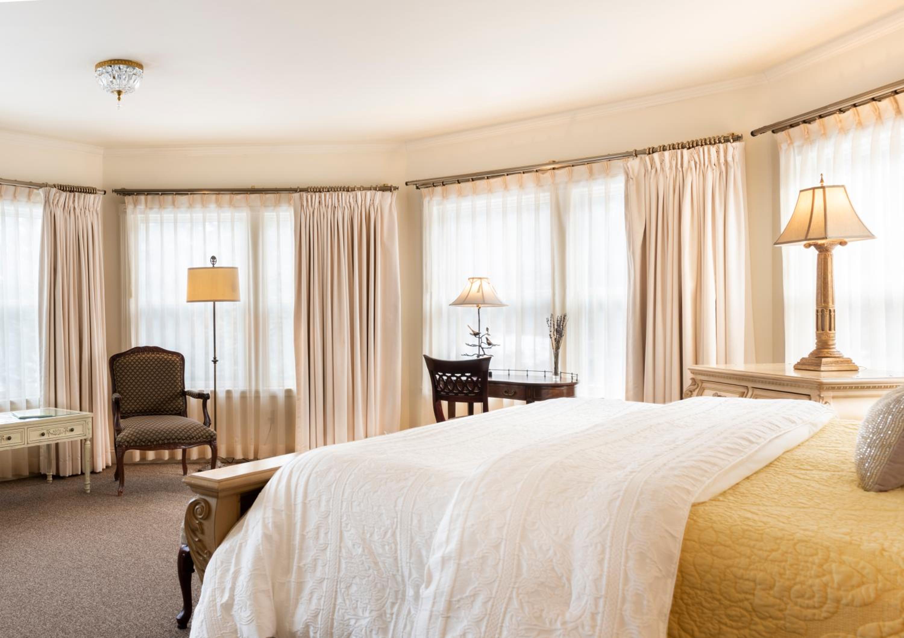 Mt. Washington Suite - Mountain View