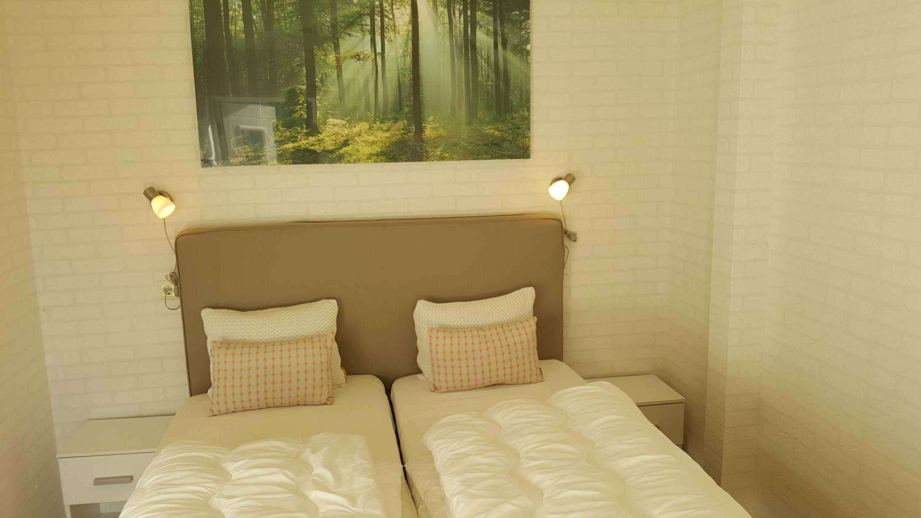 Deluxe Twin Room - Photo 5