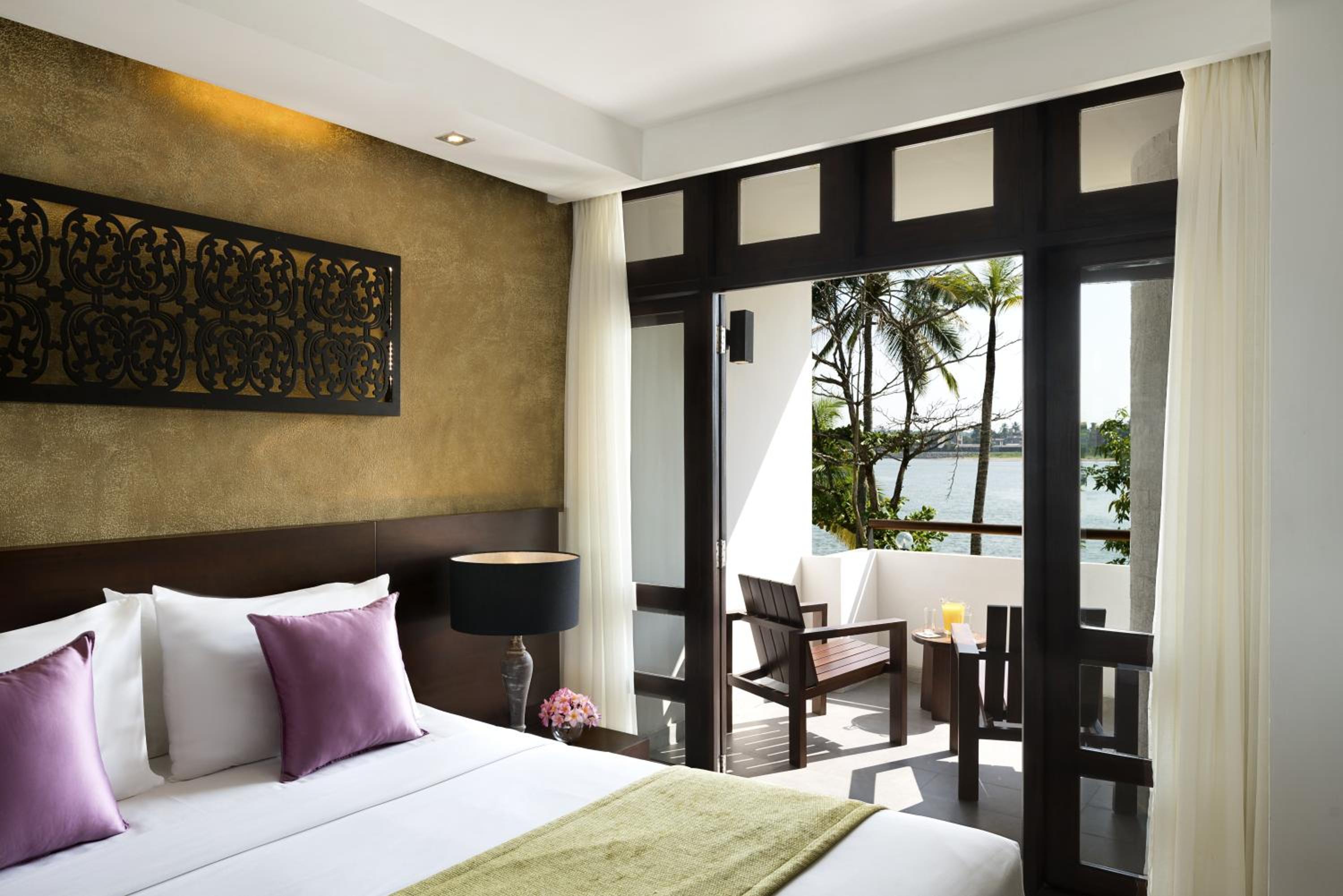 Superior Lagoon View Room - Photo 1