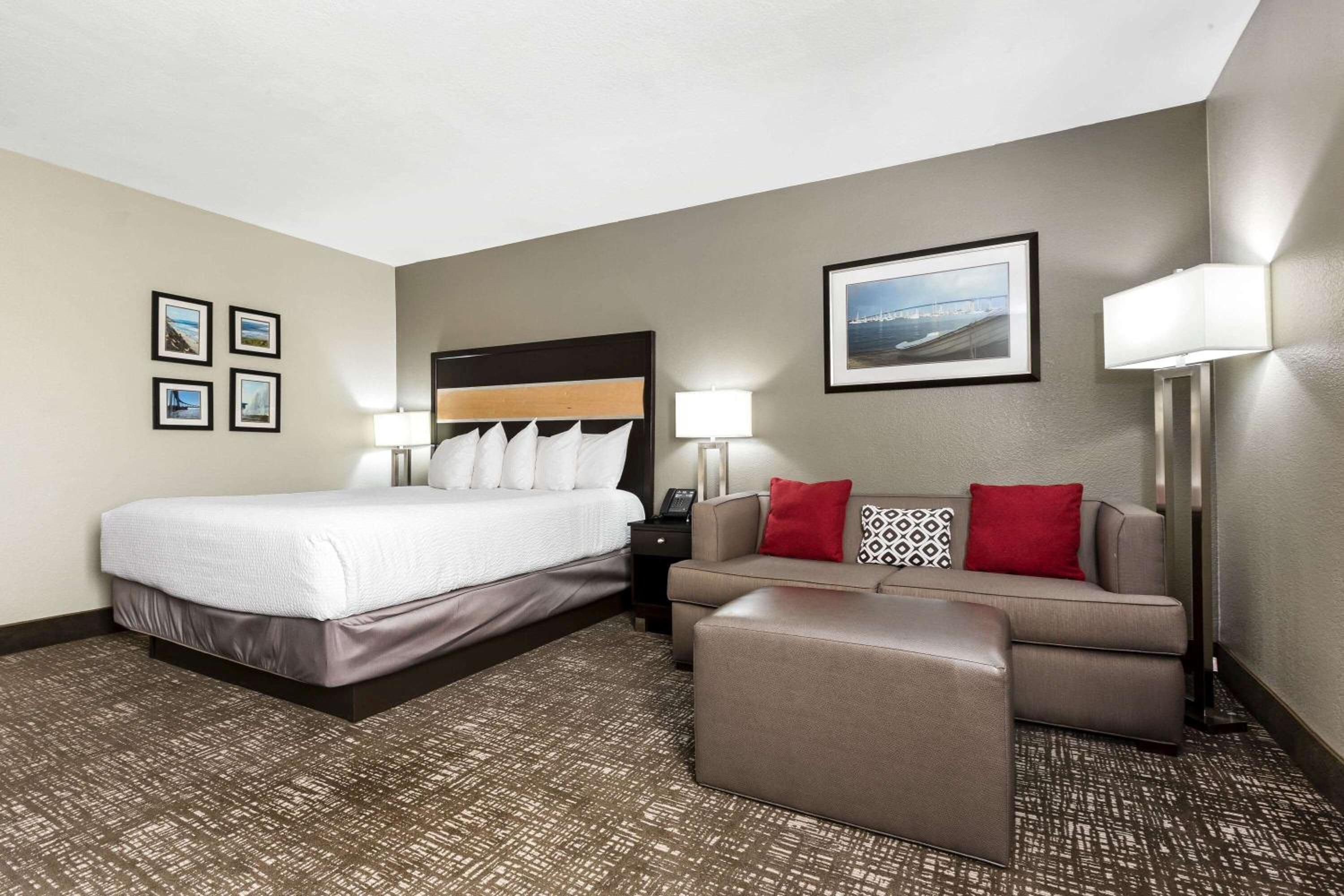 Executive King Room photo 2