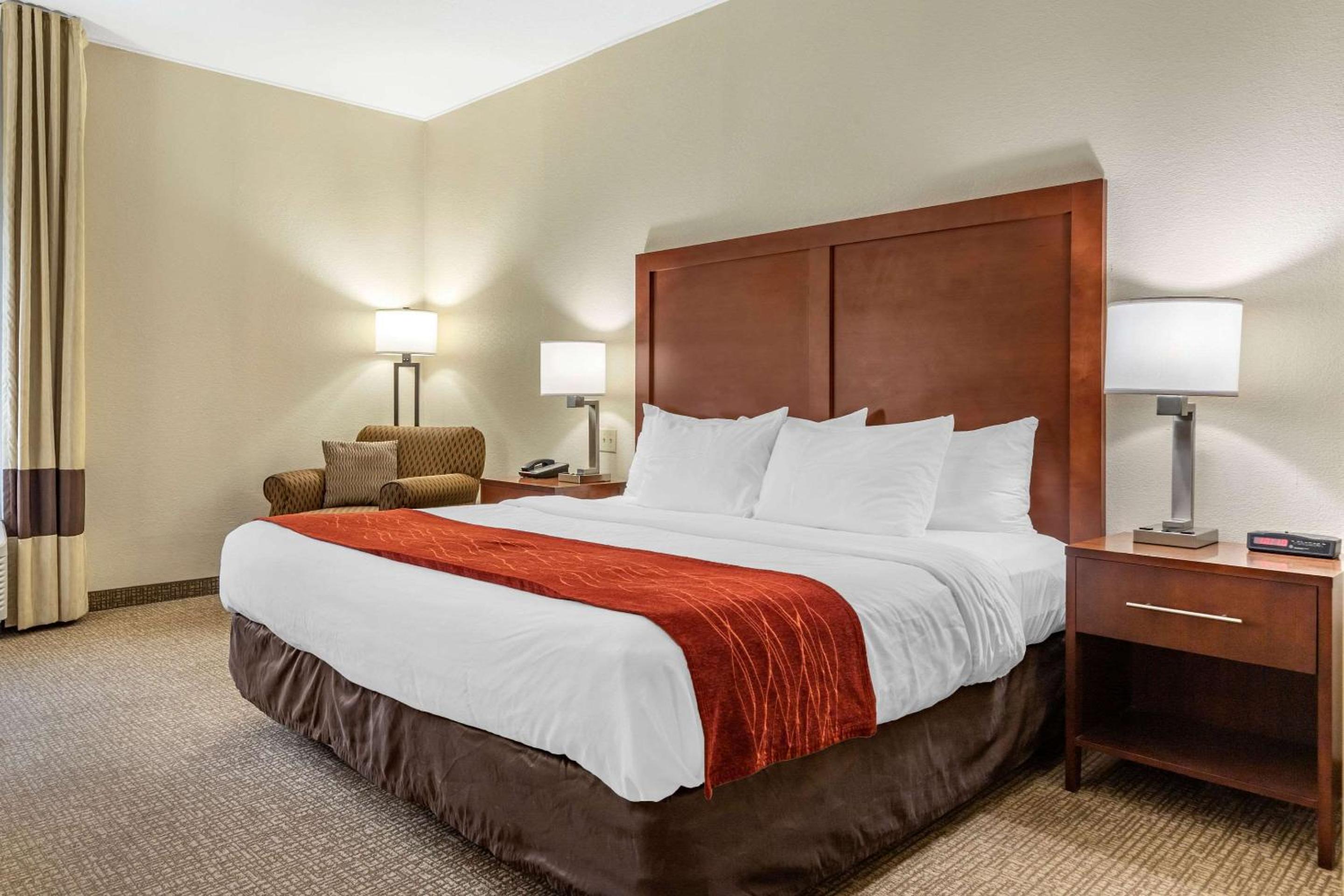 King Room - Disability Access/Non-Smoking - Photo 1
