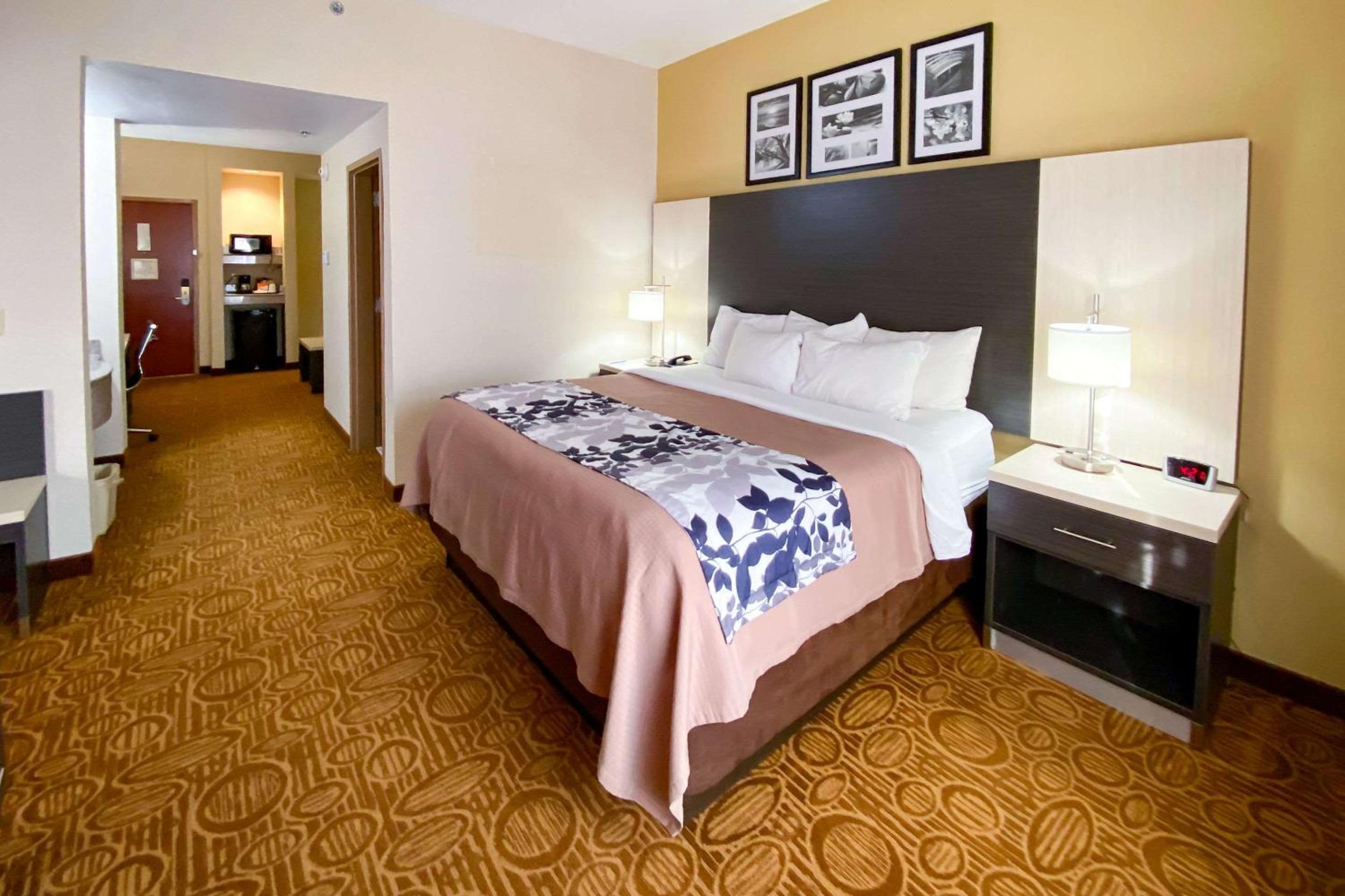 King Room - Disability Access/Non-Smoking - Photo 1