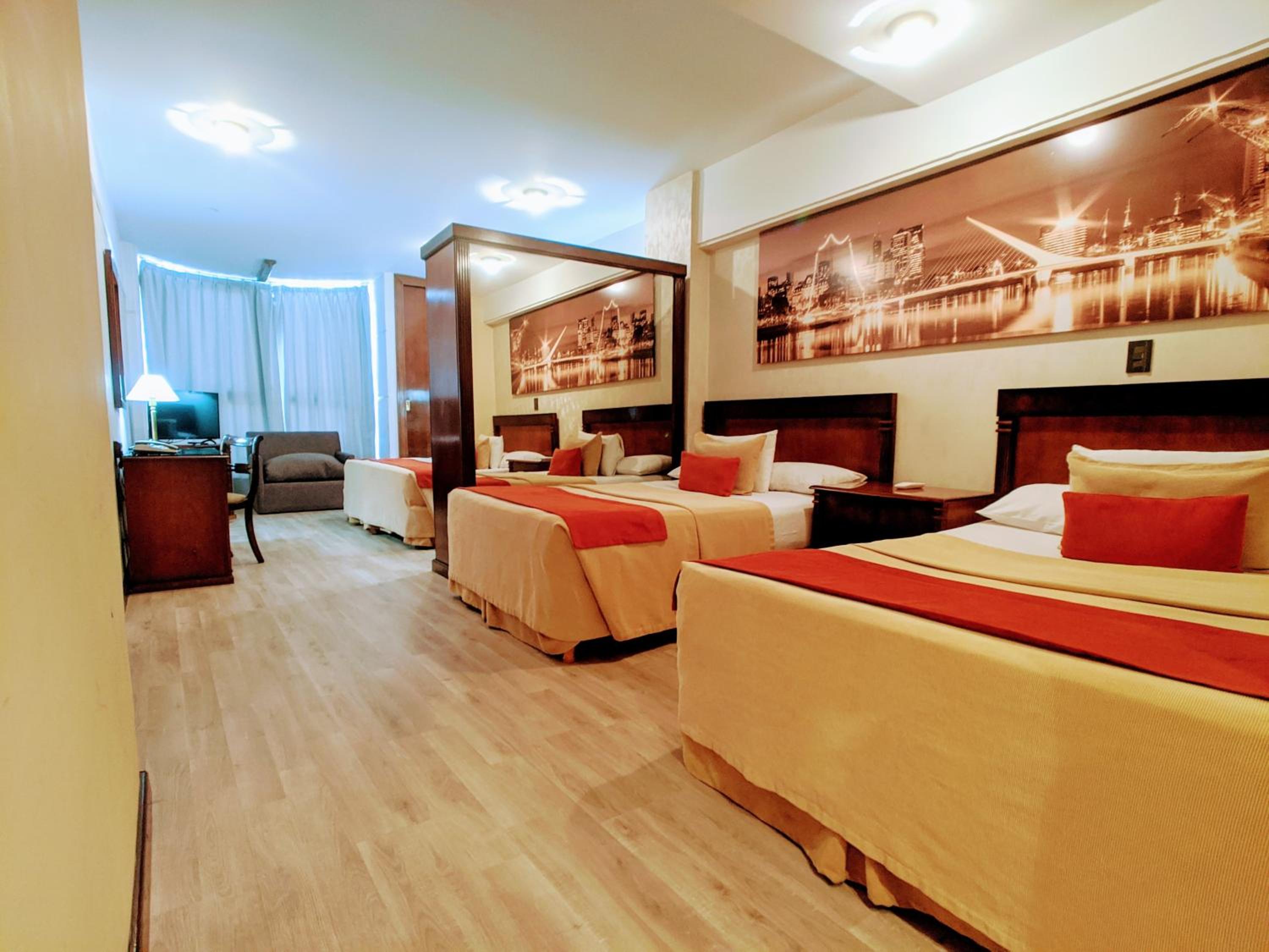 Family Room photo 1