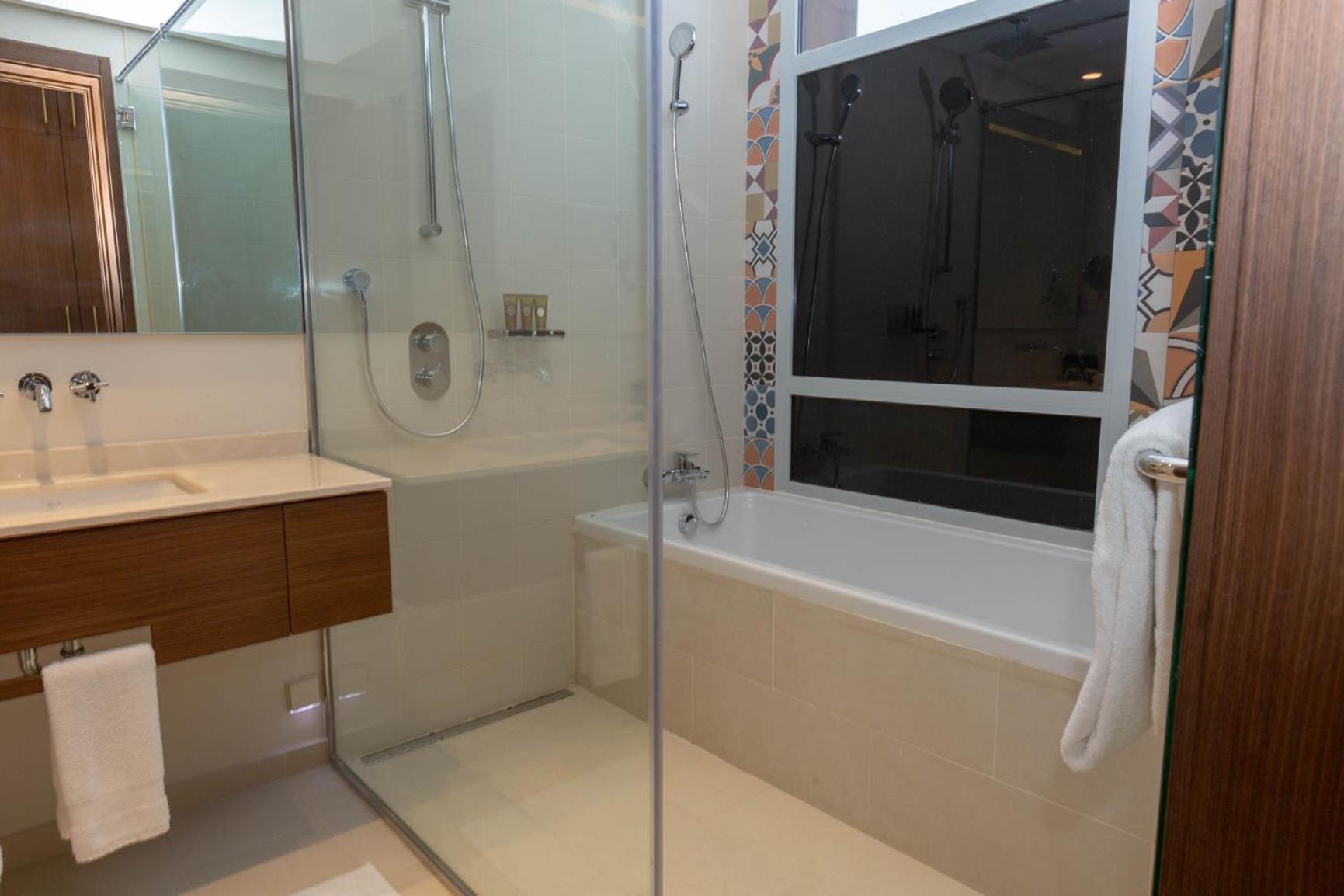 Three-Bedroom Suite thumbnail 6