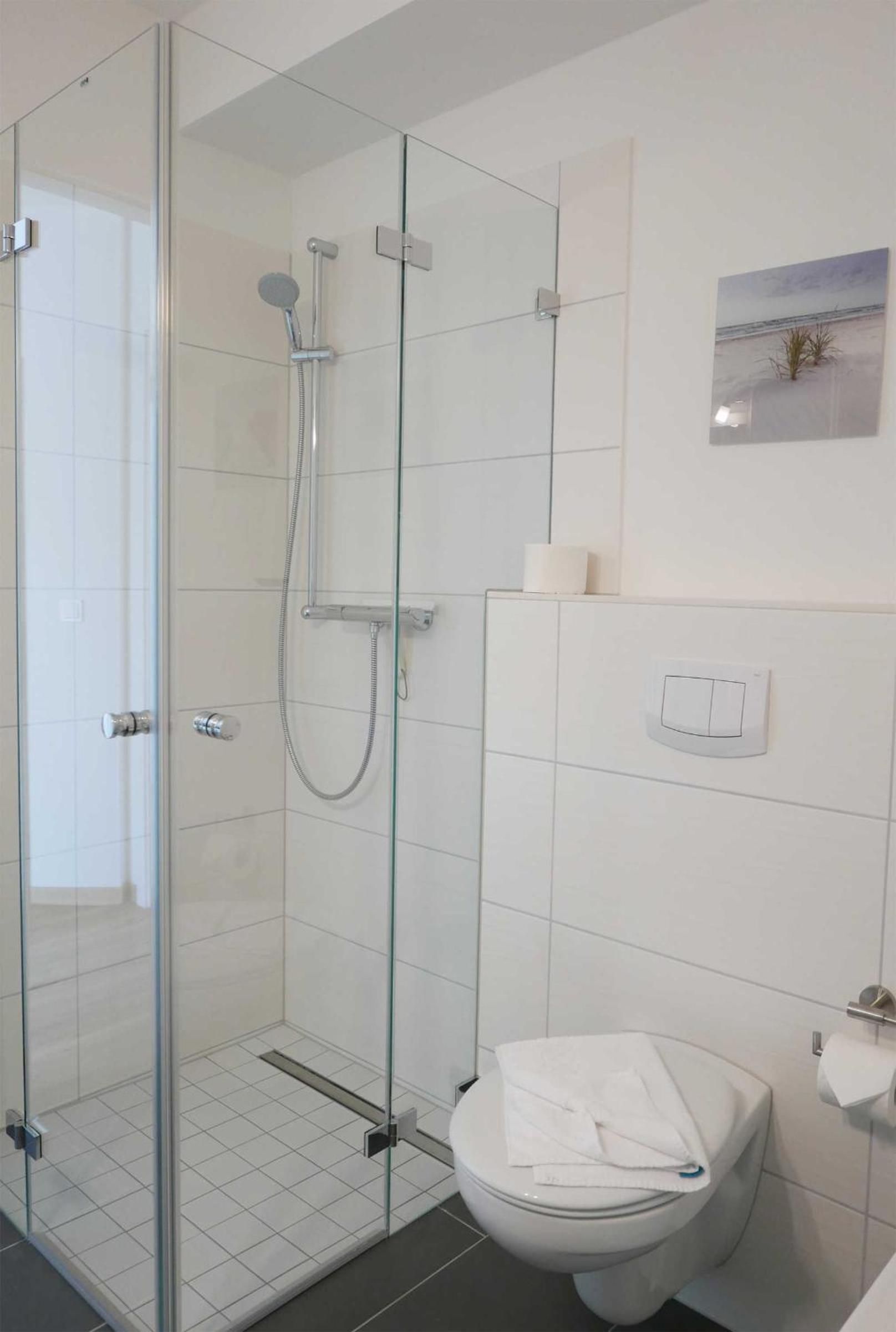 Two-Bedroom Apartment with Balcony photo 3