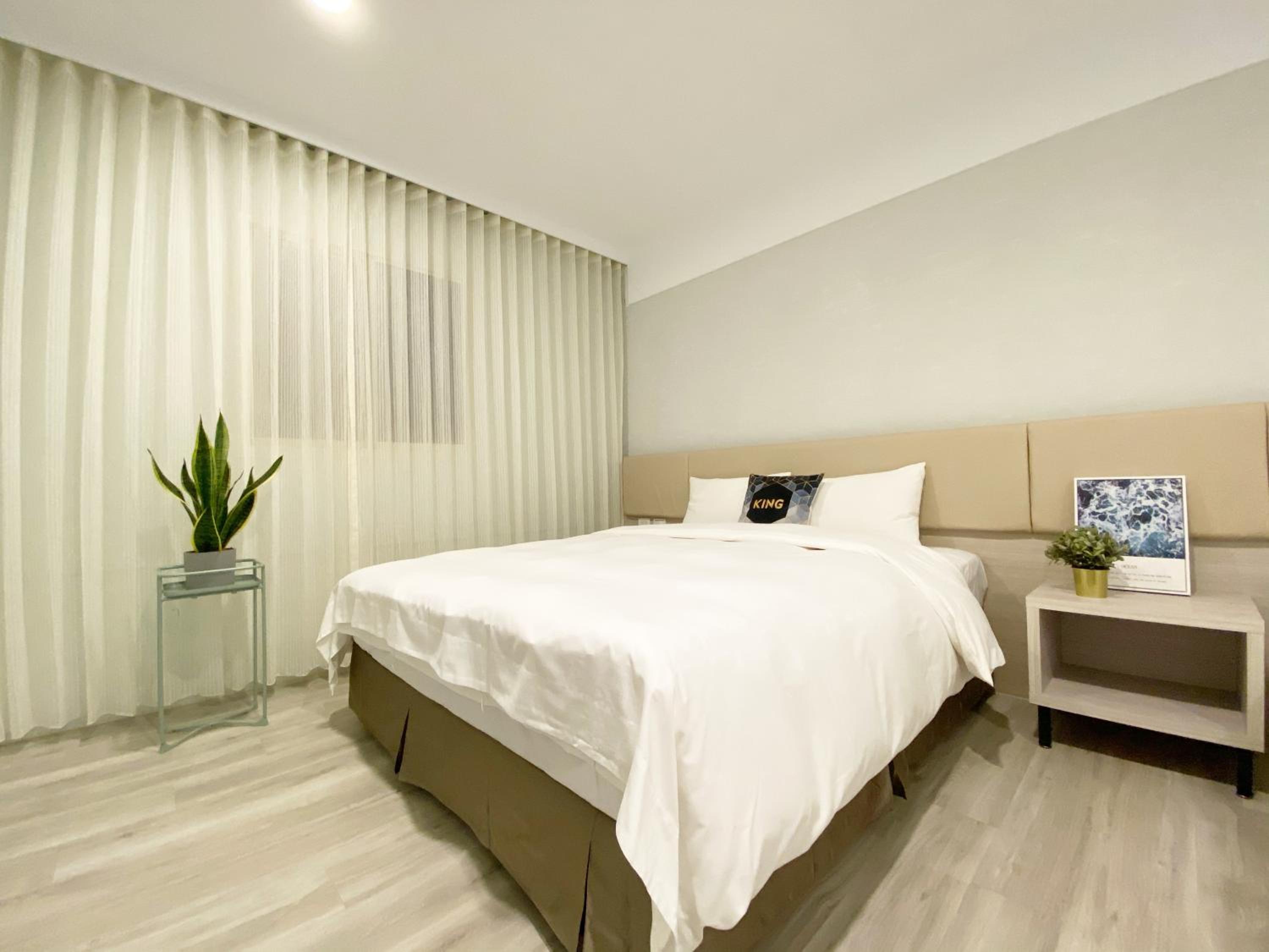 Deluxe Triple Room - Photo 9