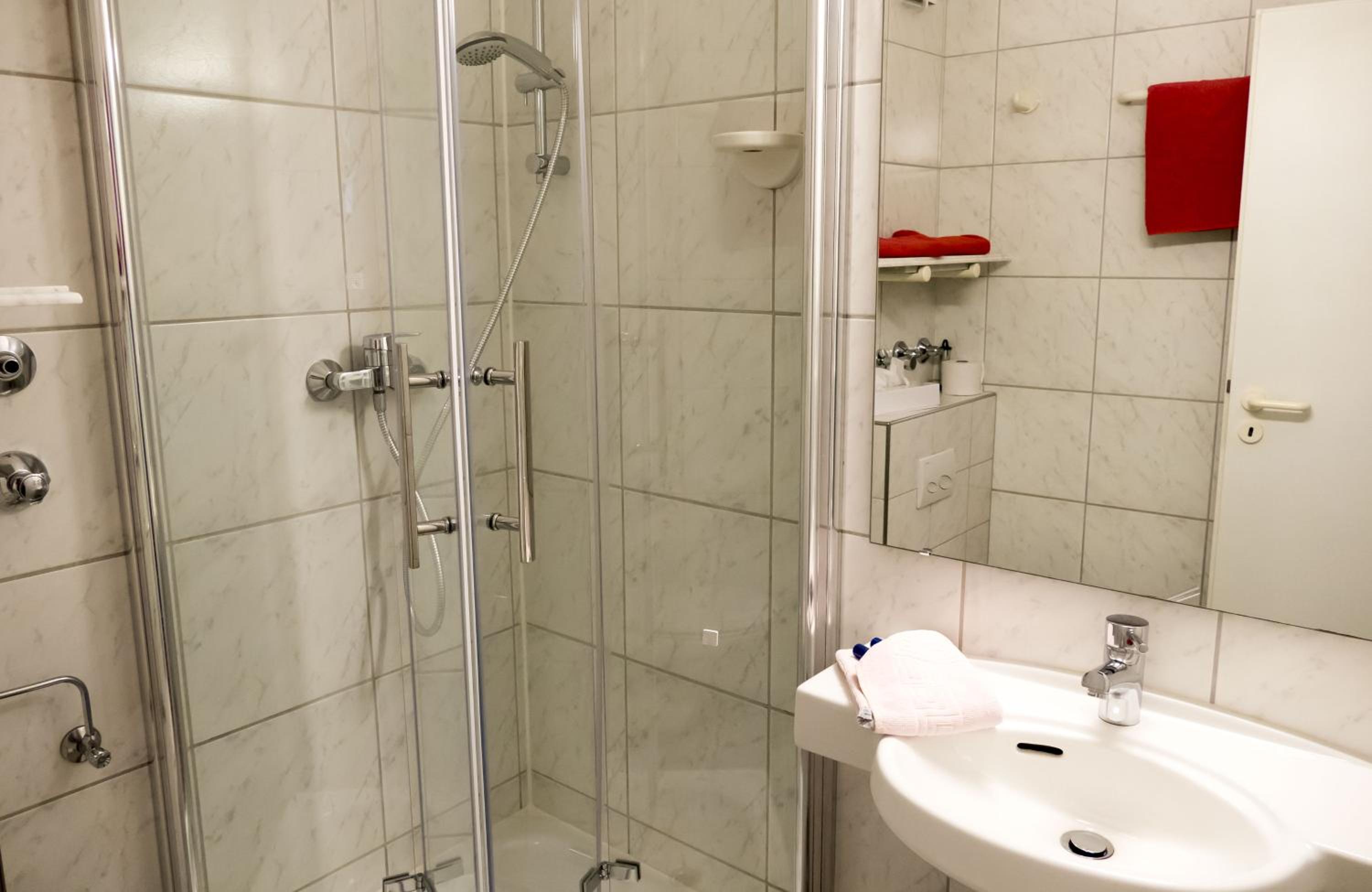 Double or Twin Room photo 3