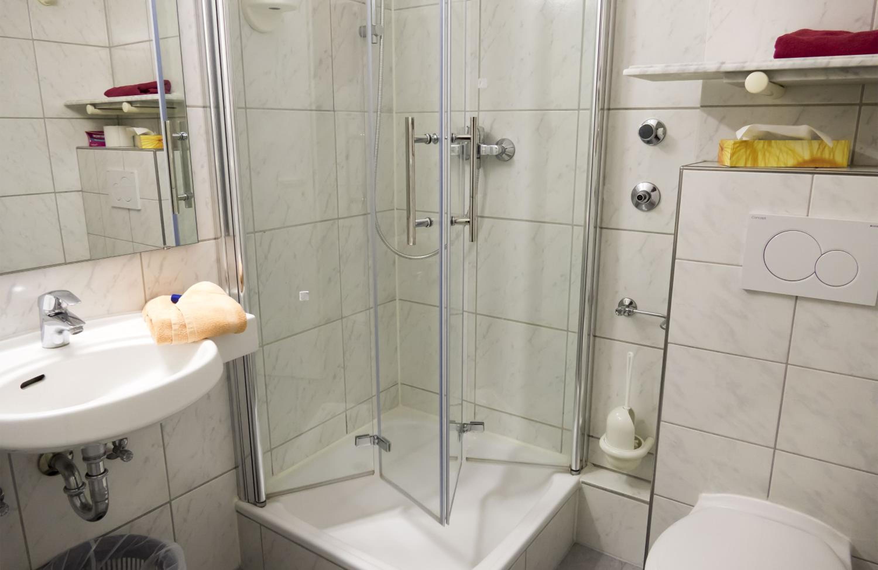 Single Room photo 2