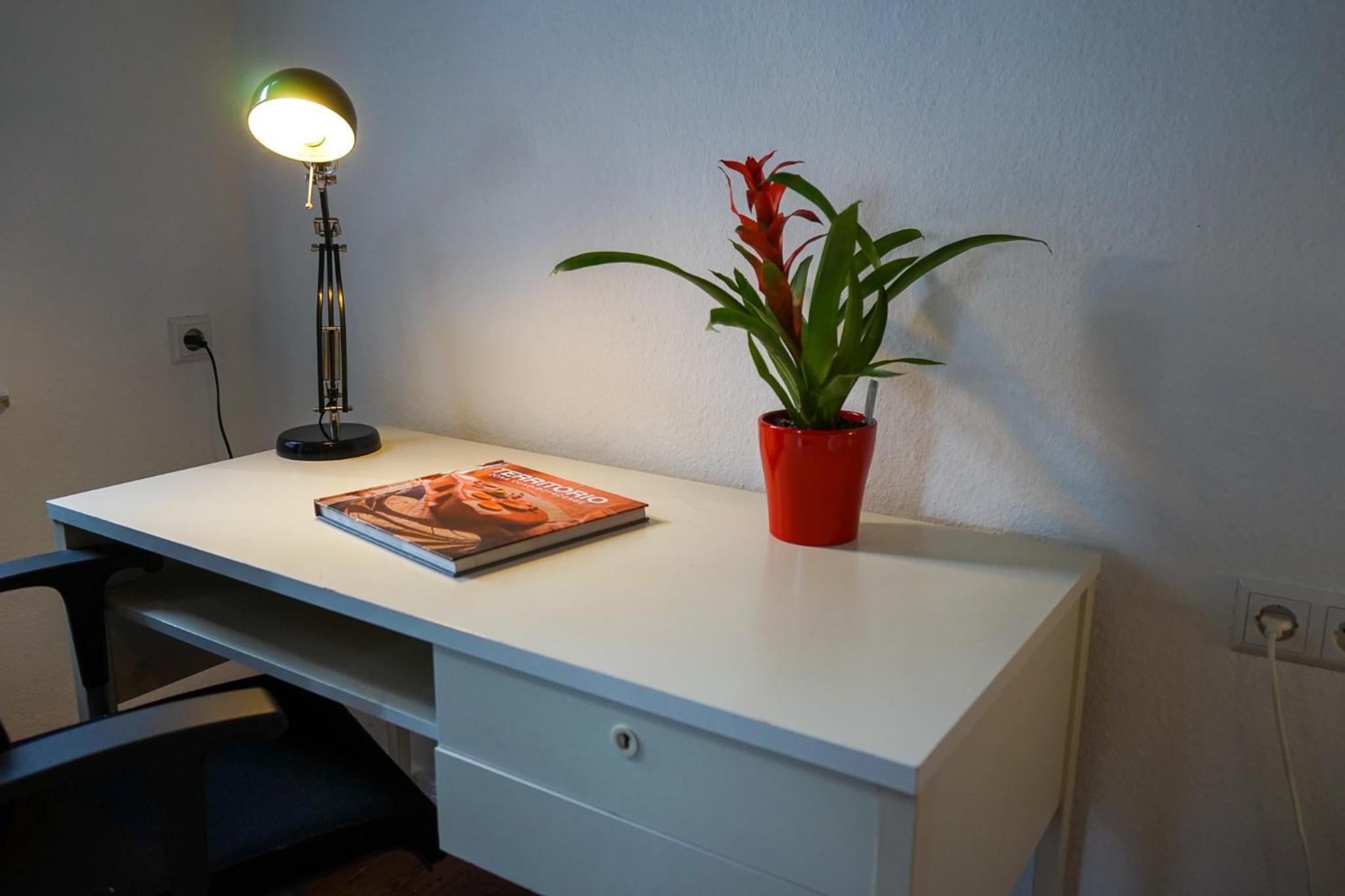 Apartment with Balcony - Photo 16