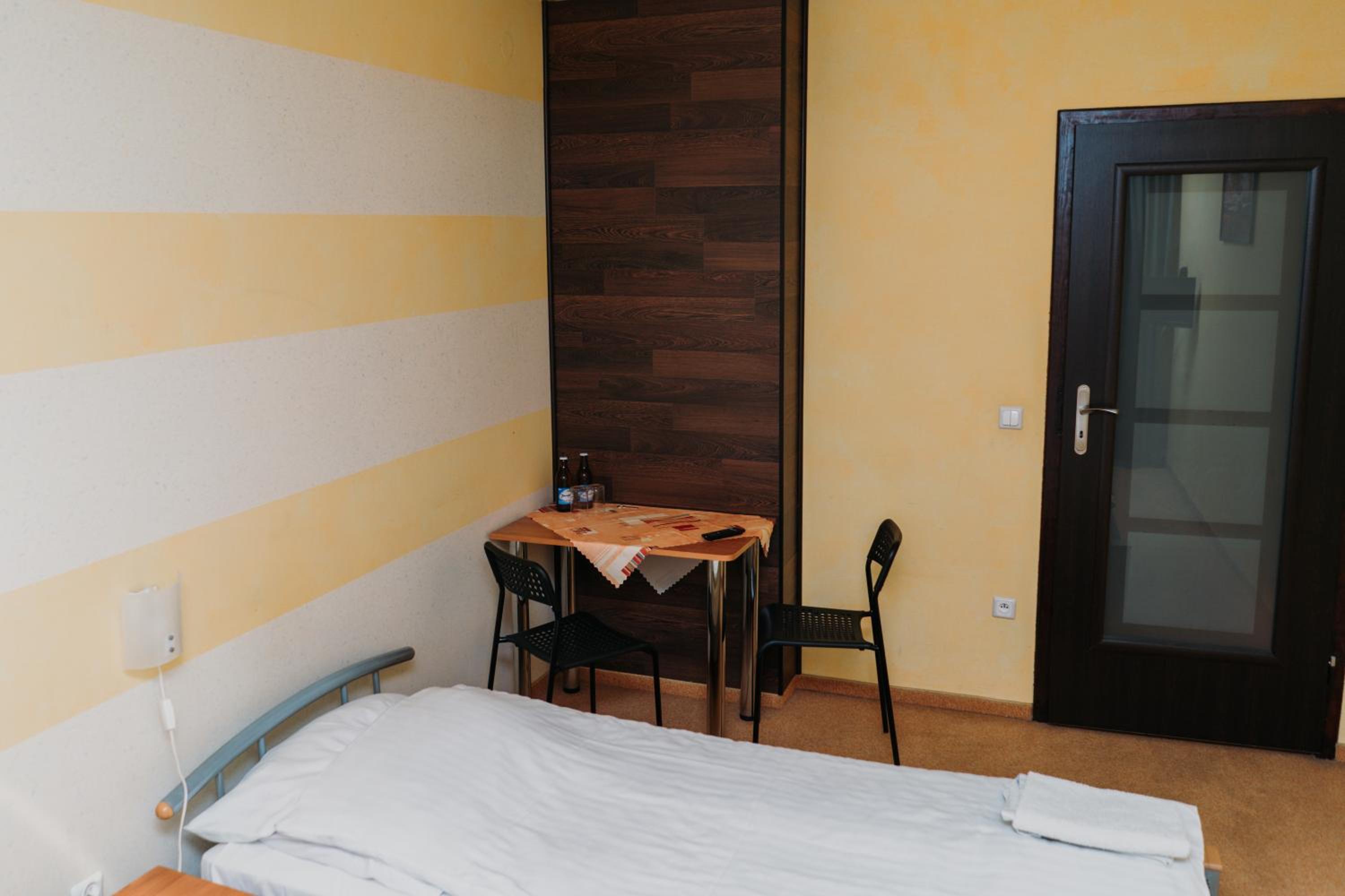 Single Room photo 2