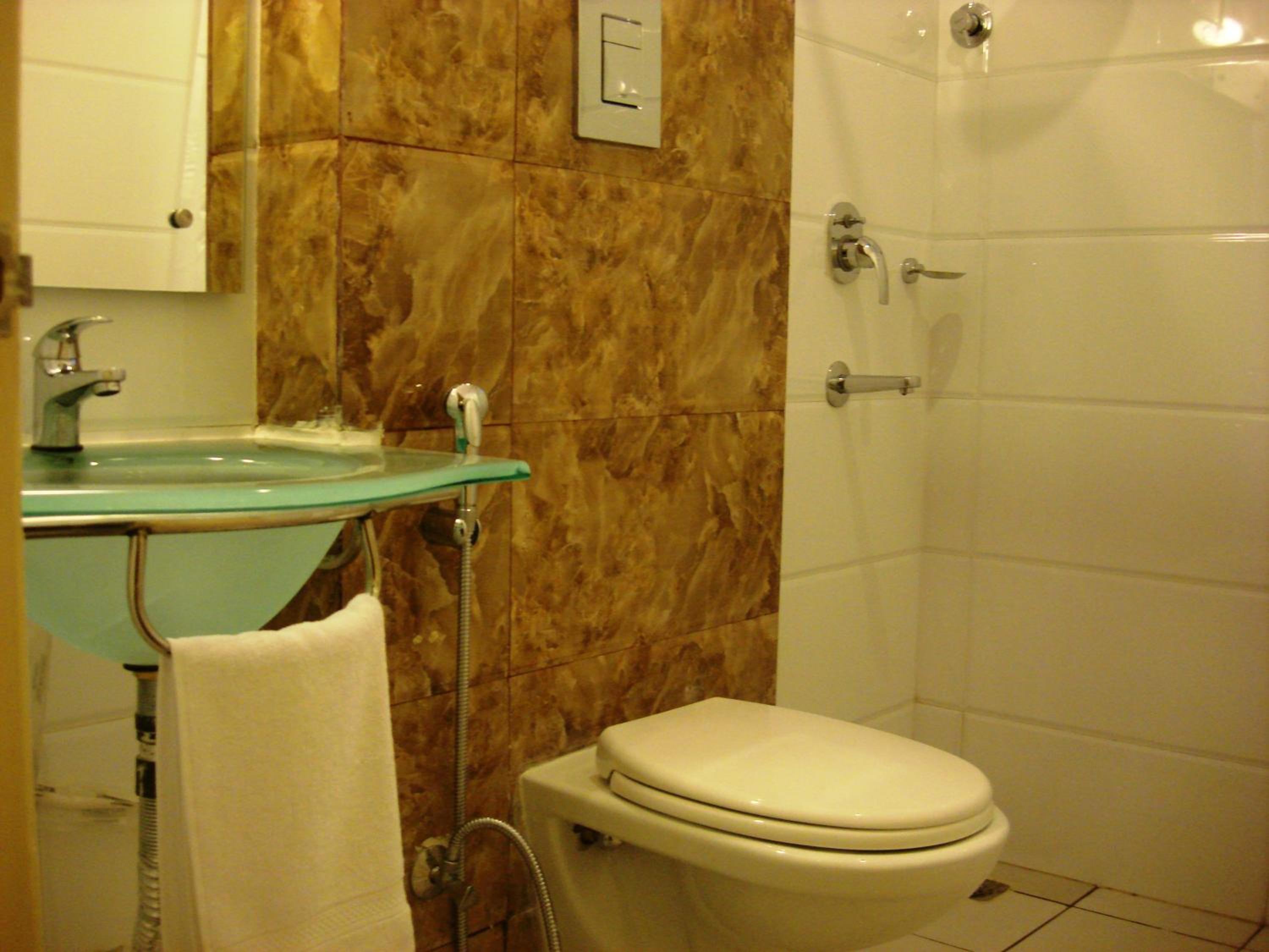 Standard Double Room with Fan photo 2