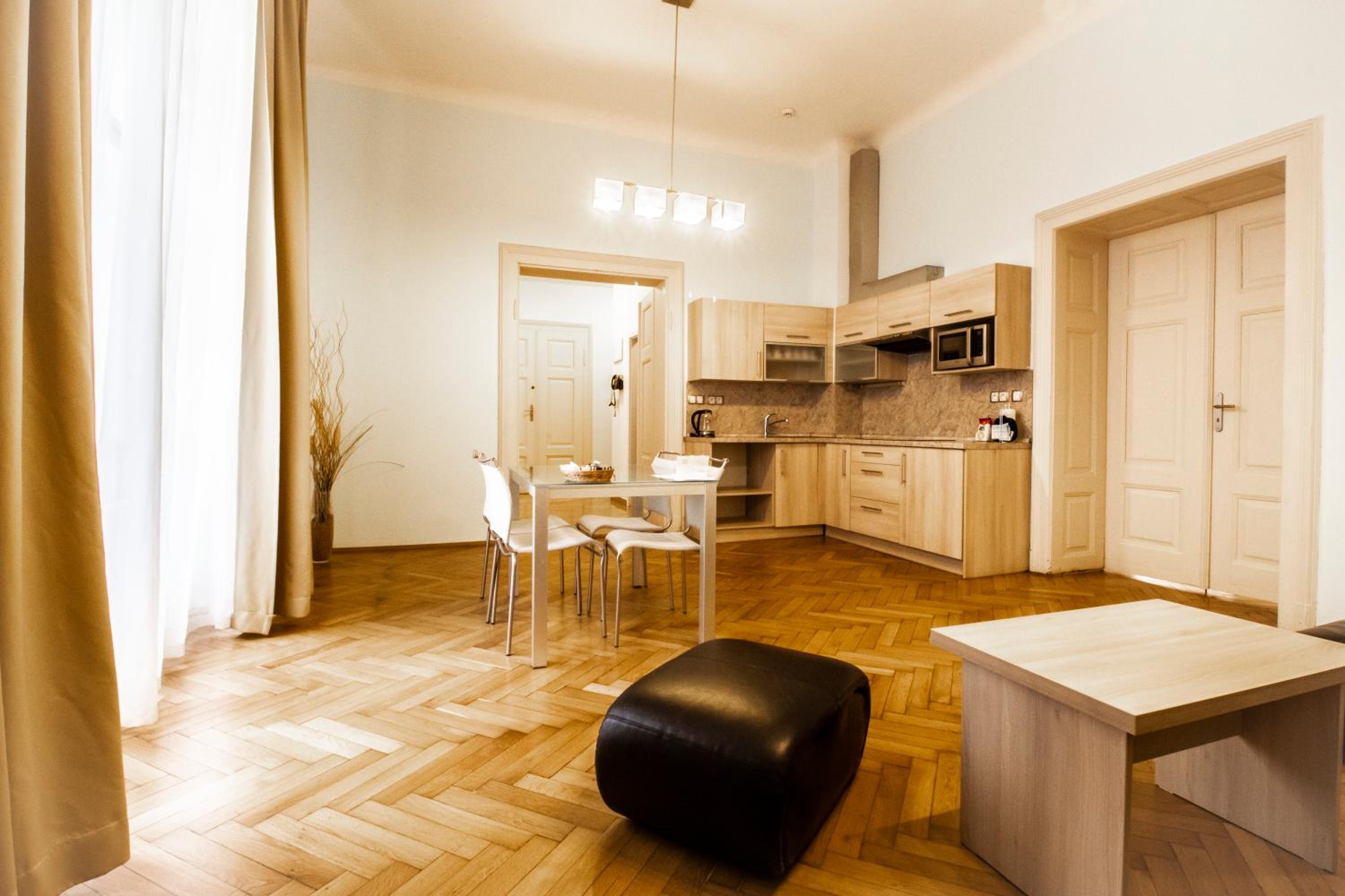 Two-Bedroom Apartment - Photo 4