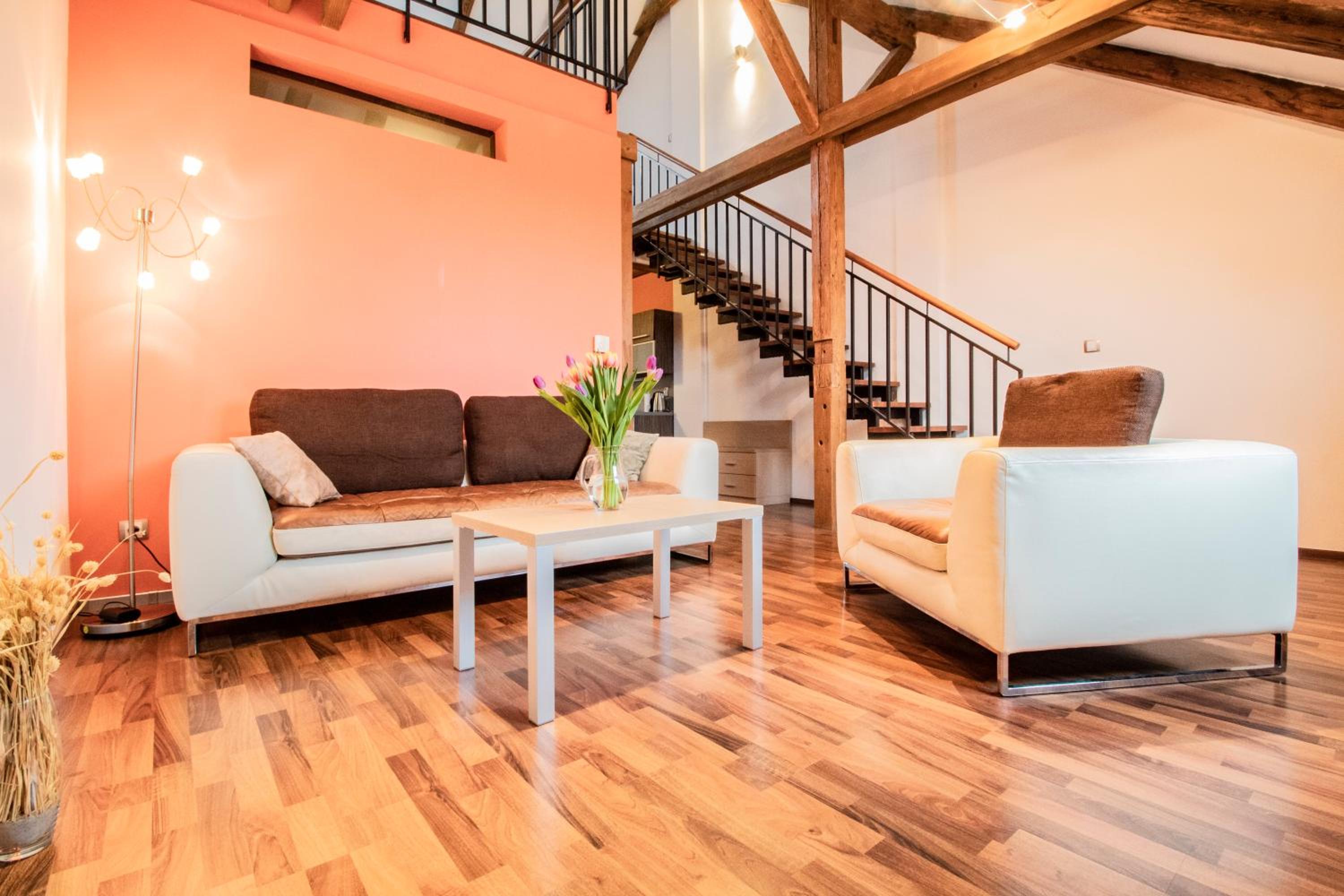 One-Bedroom Apartment - Split Level - Photo 7