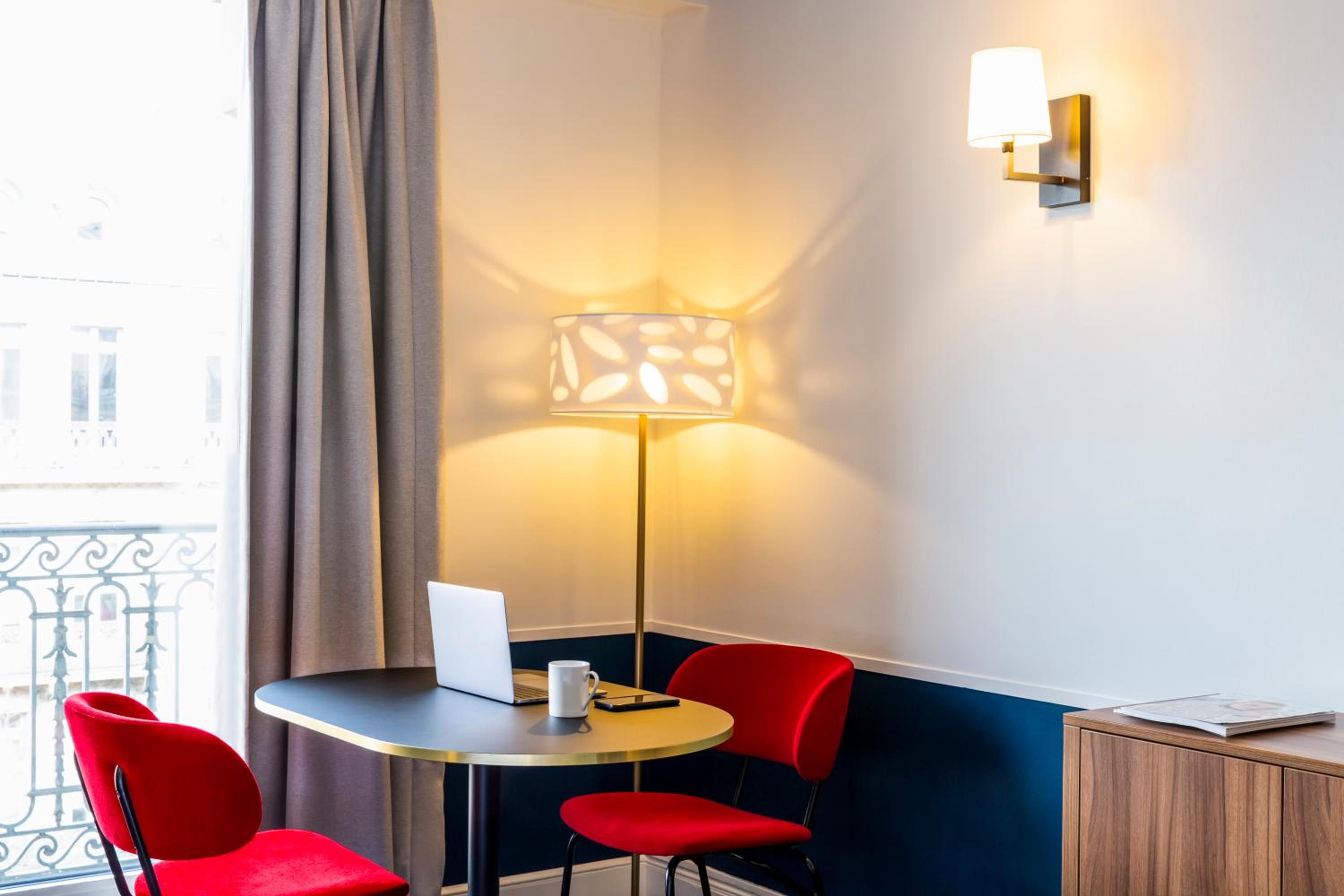 Studio (2 Adults)