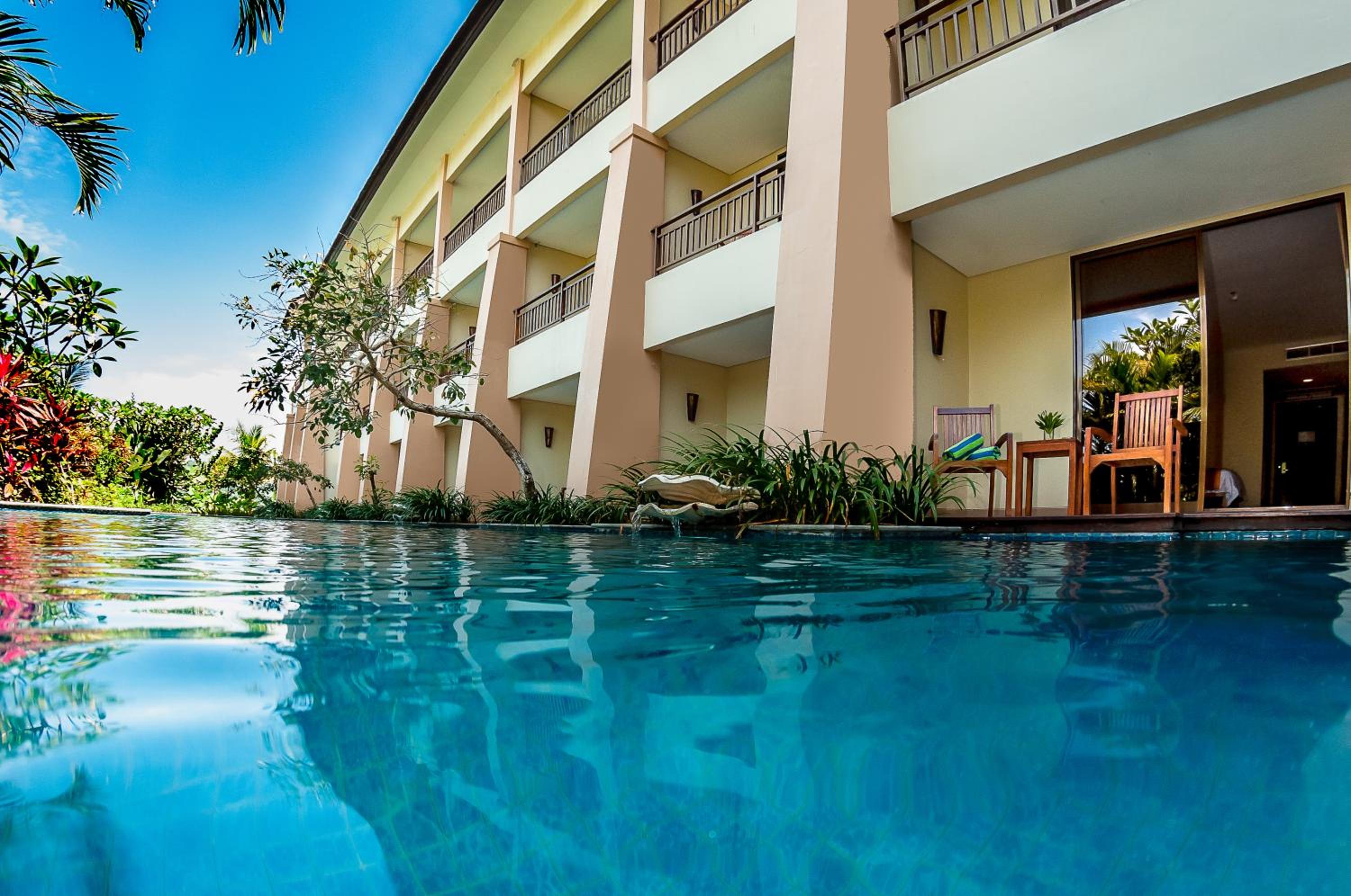 Deluxe Lagoon Double or Twin Room photo 3