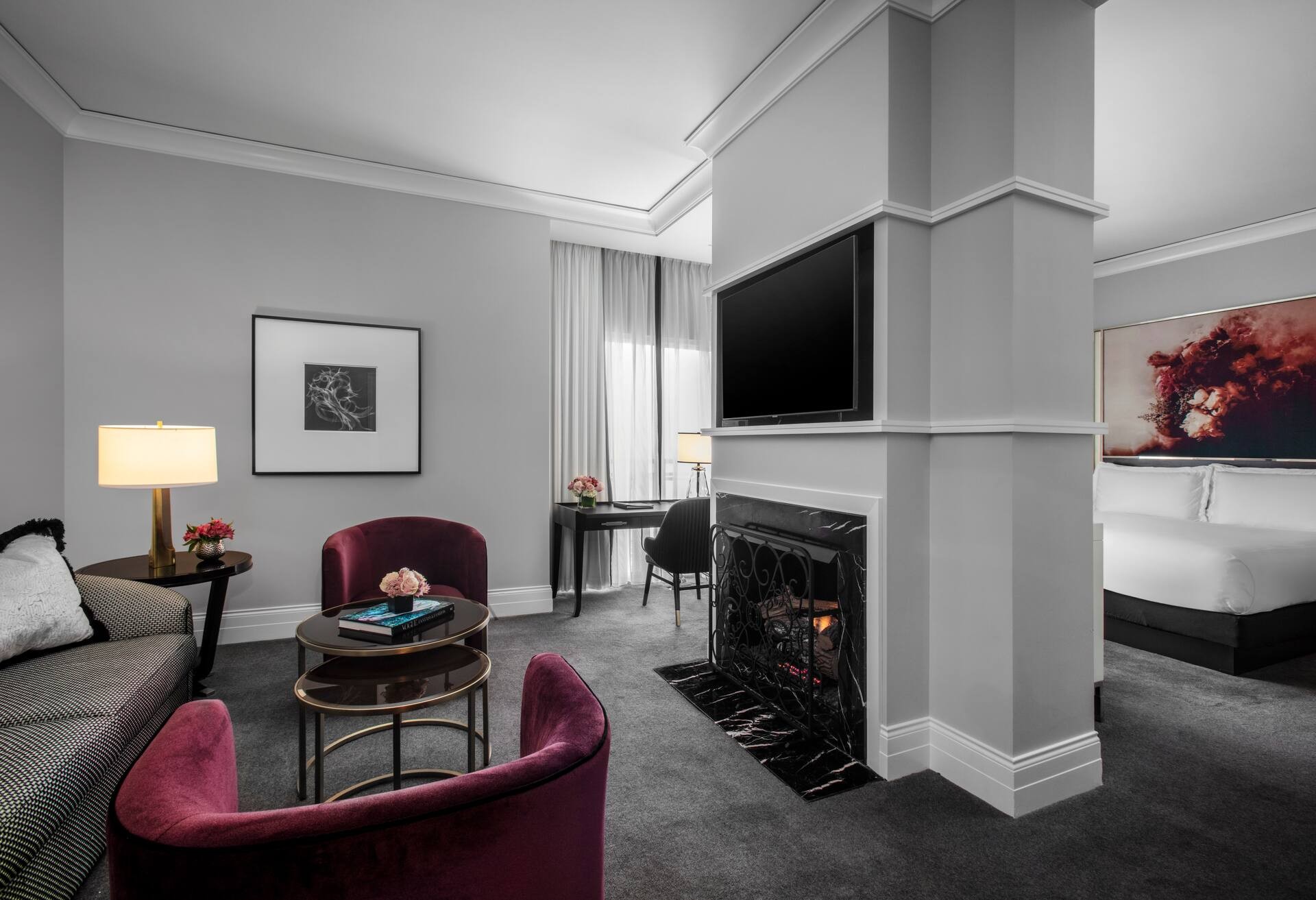 Junior Suite W/ Fireplace- Mob Acc W/ Ri Shwr