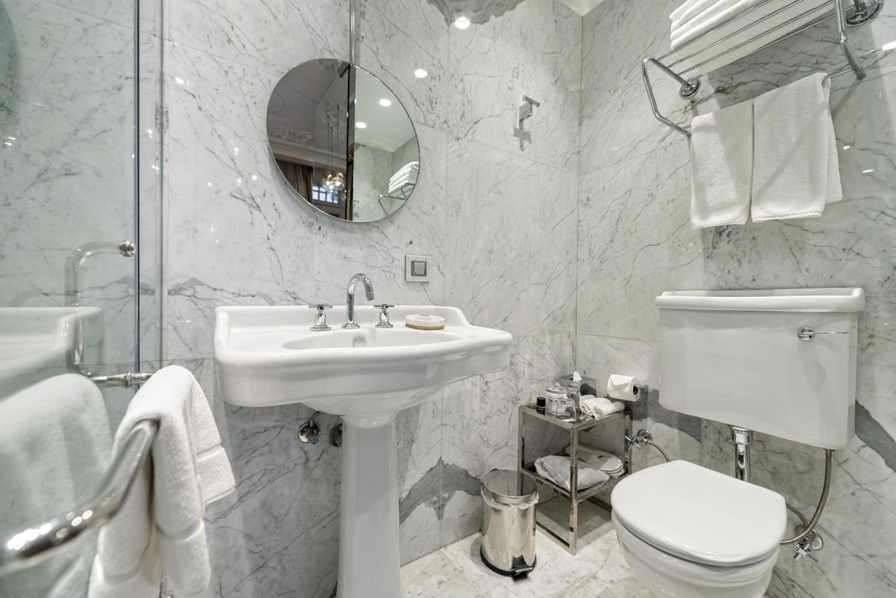Executive Bosphorus Suite thumbnail 6