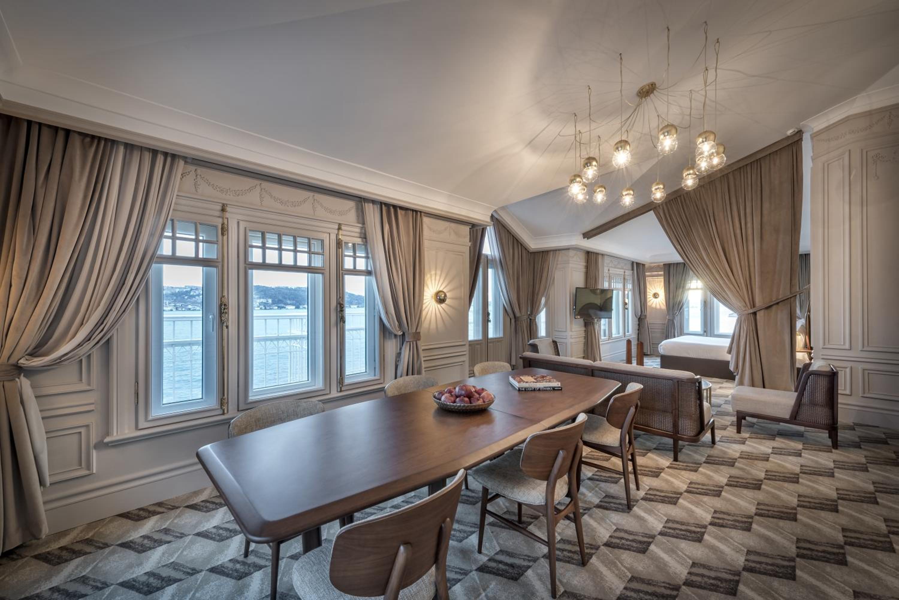 Grand Bosphorus Penthouse Suite thumbnail 6