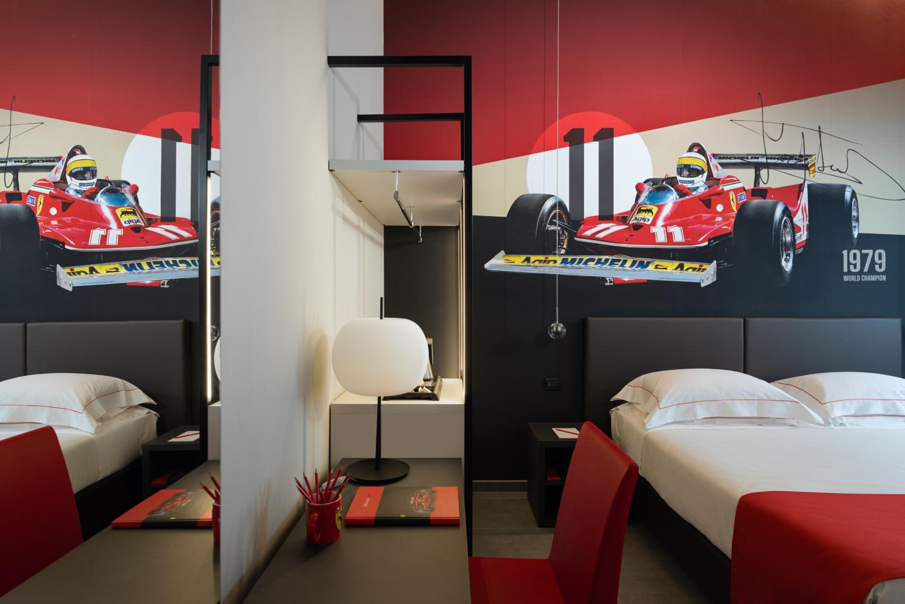 Deluxe Double or Twin Room - Photo 8