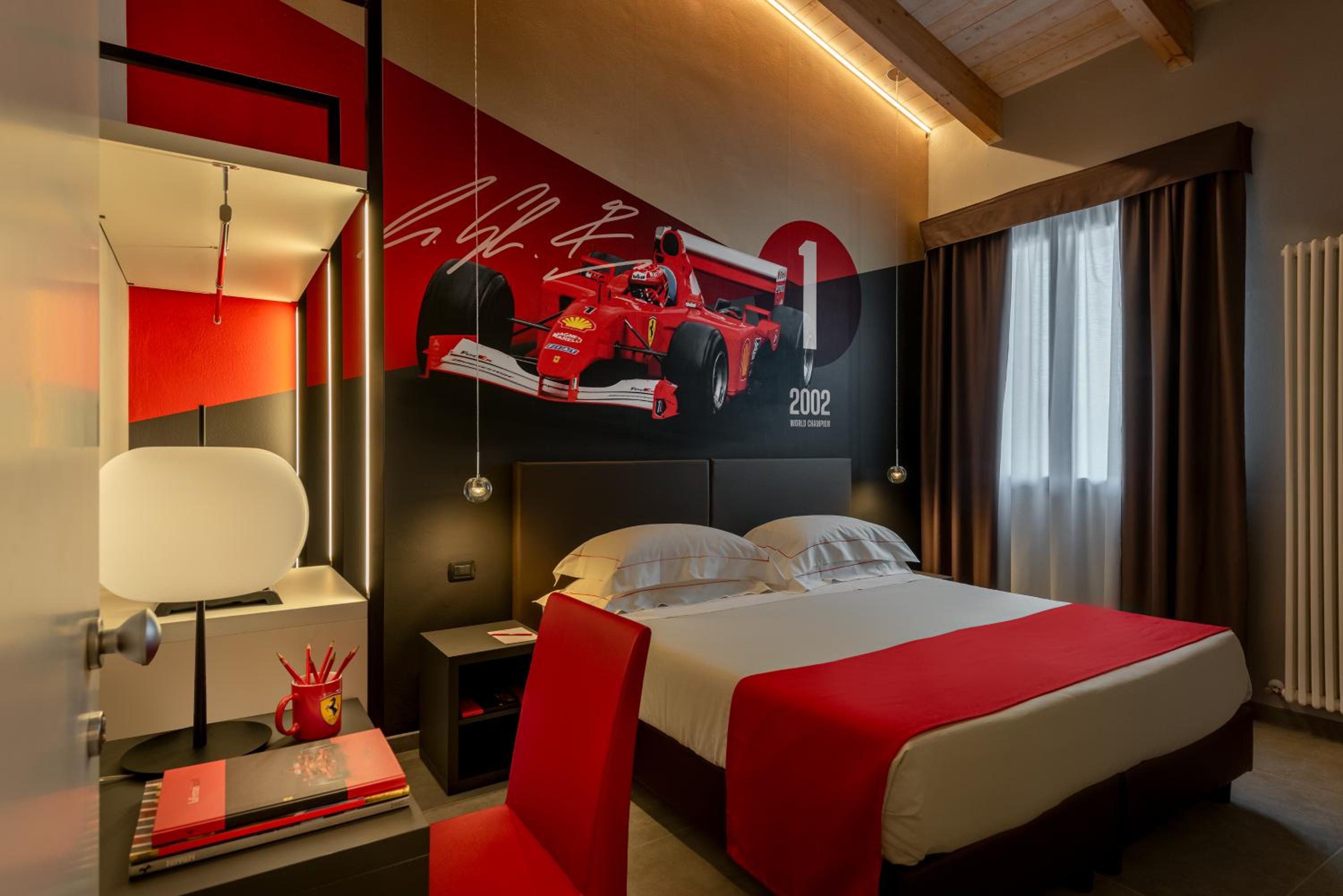 Deluxe Double or Twin Room - Photo 13