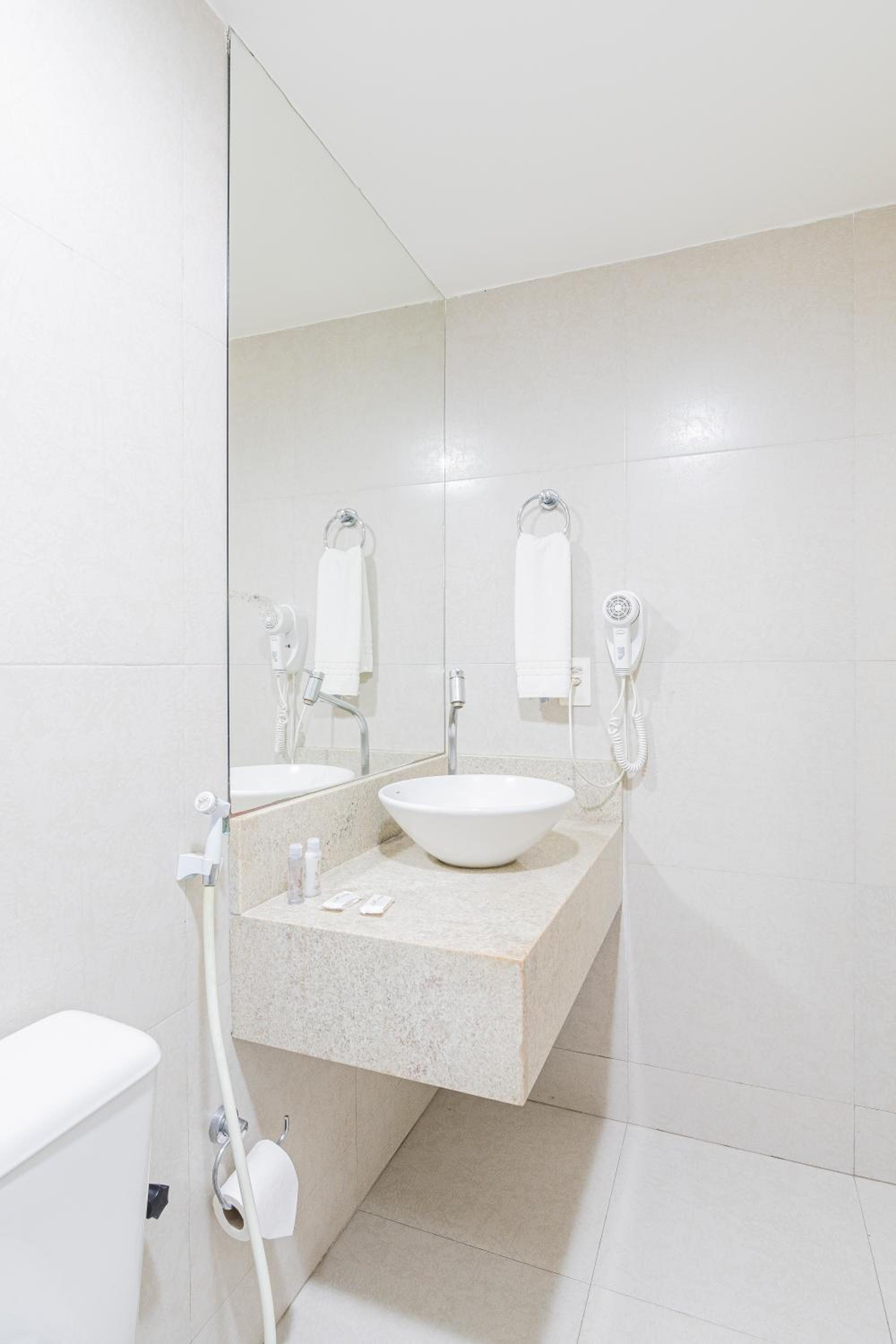 Standard Double Room - Photo 2