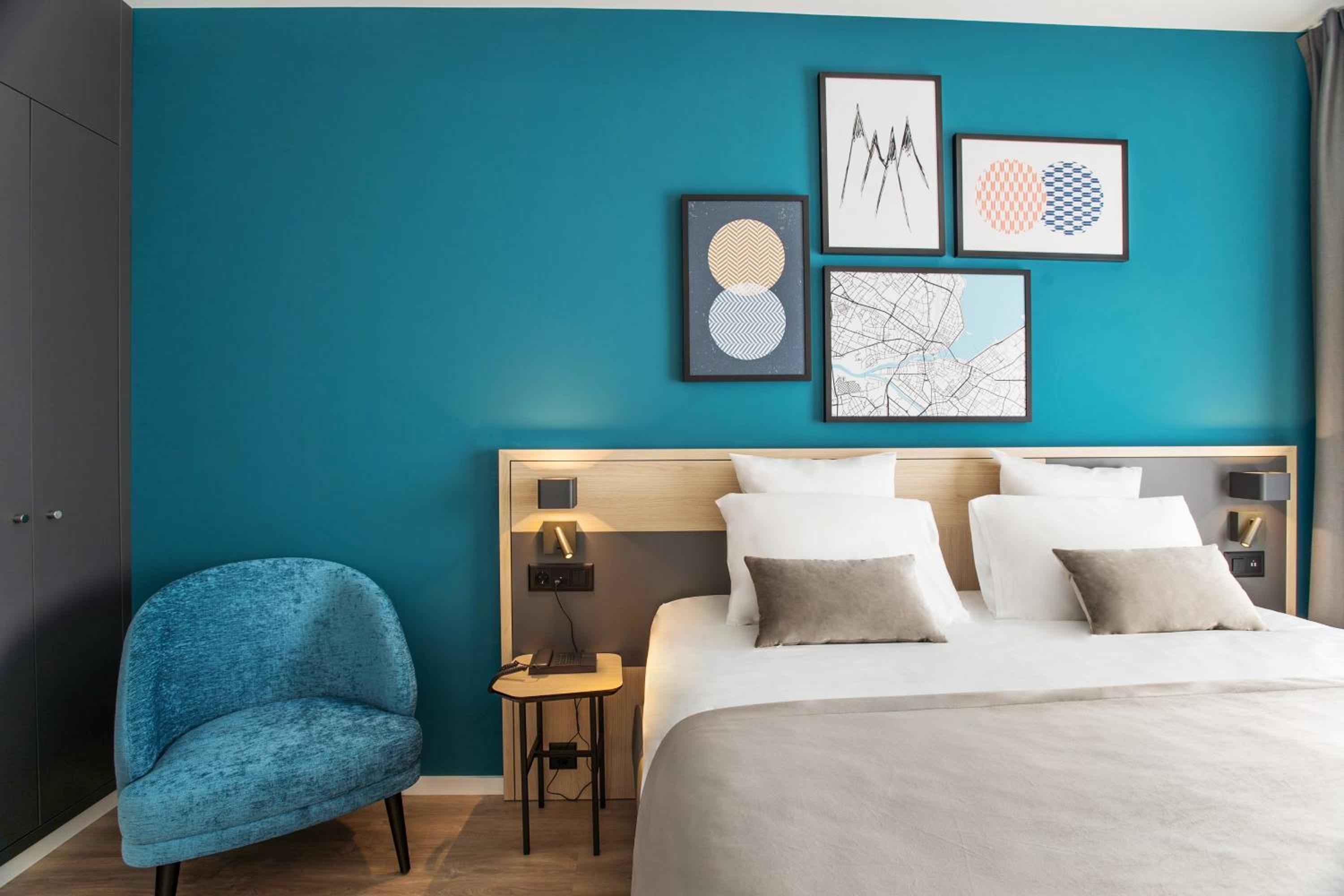 One-Bedroom Apartment - Photo 4