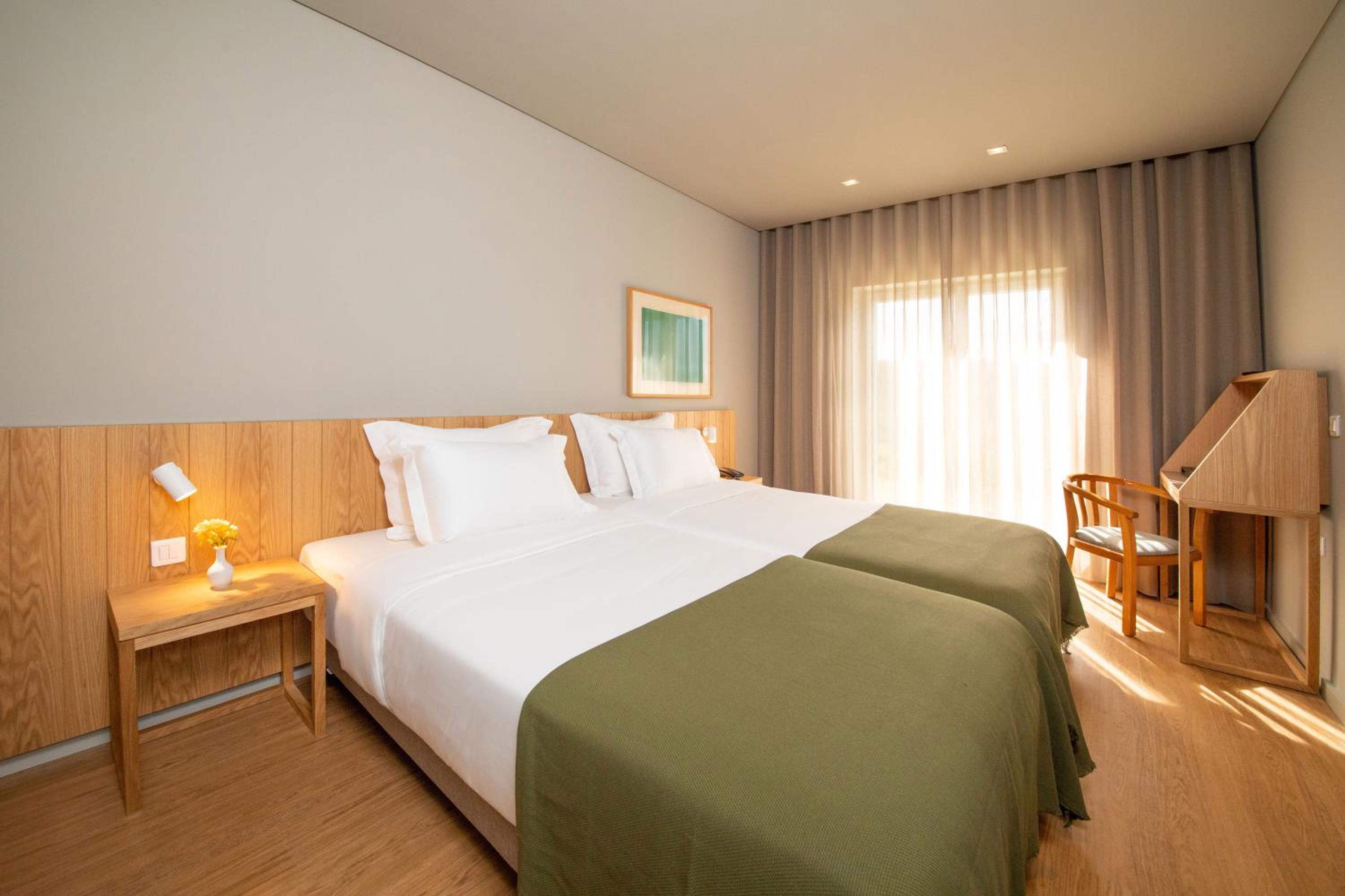 Twin Room - Photo 4
