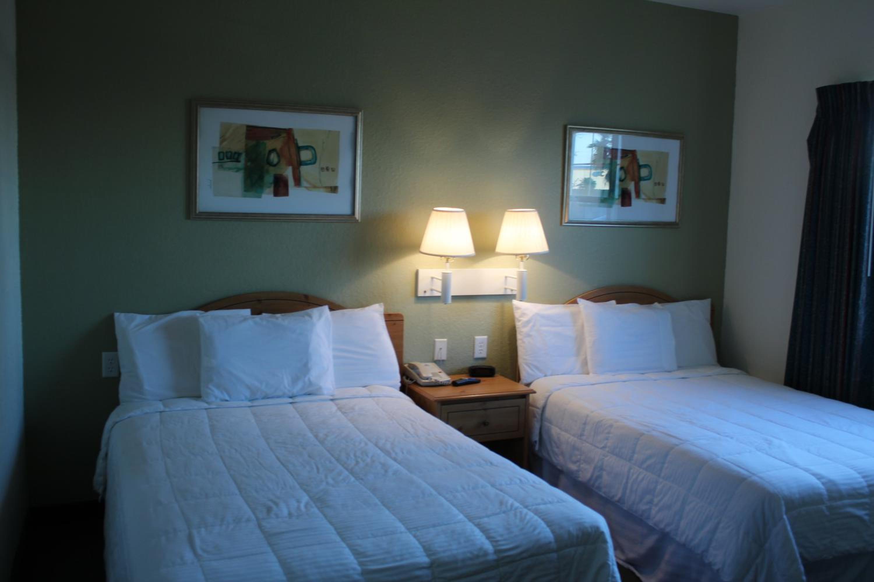 Standard Studio with Two Double Beds - Photo 1