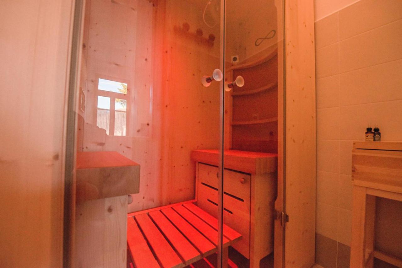 Suite with Sauna photo 3
