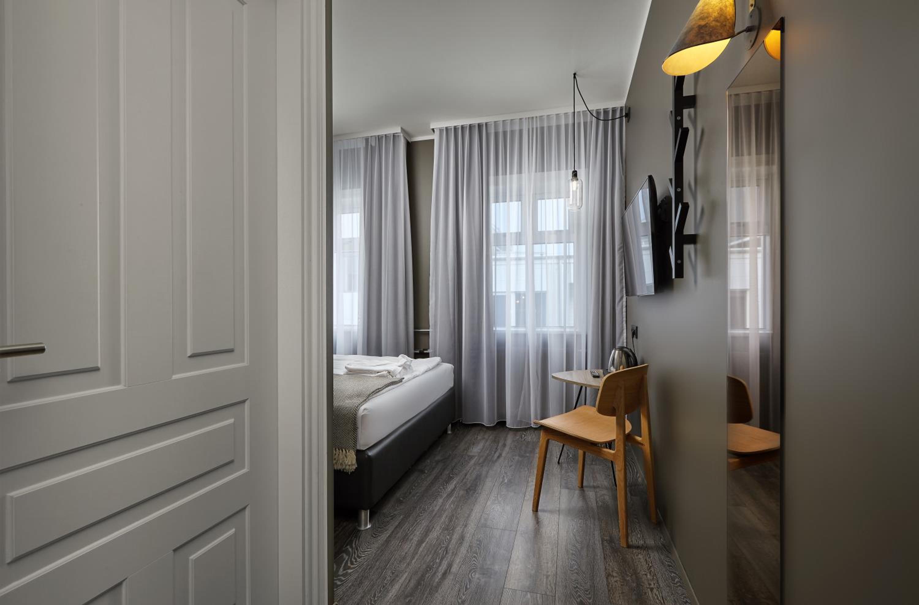 Economy Double Room photo 2