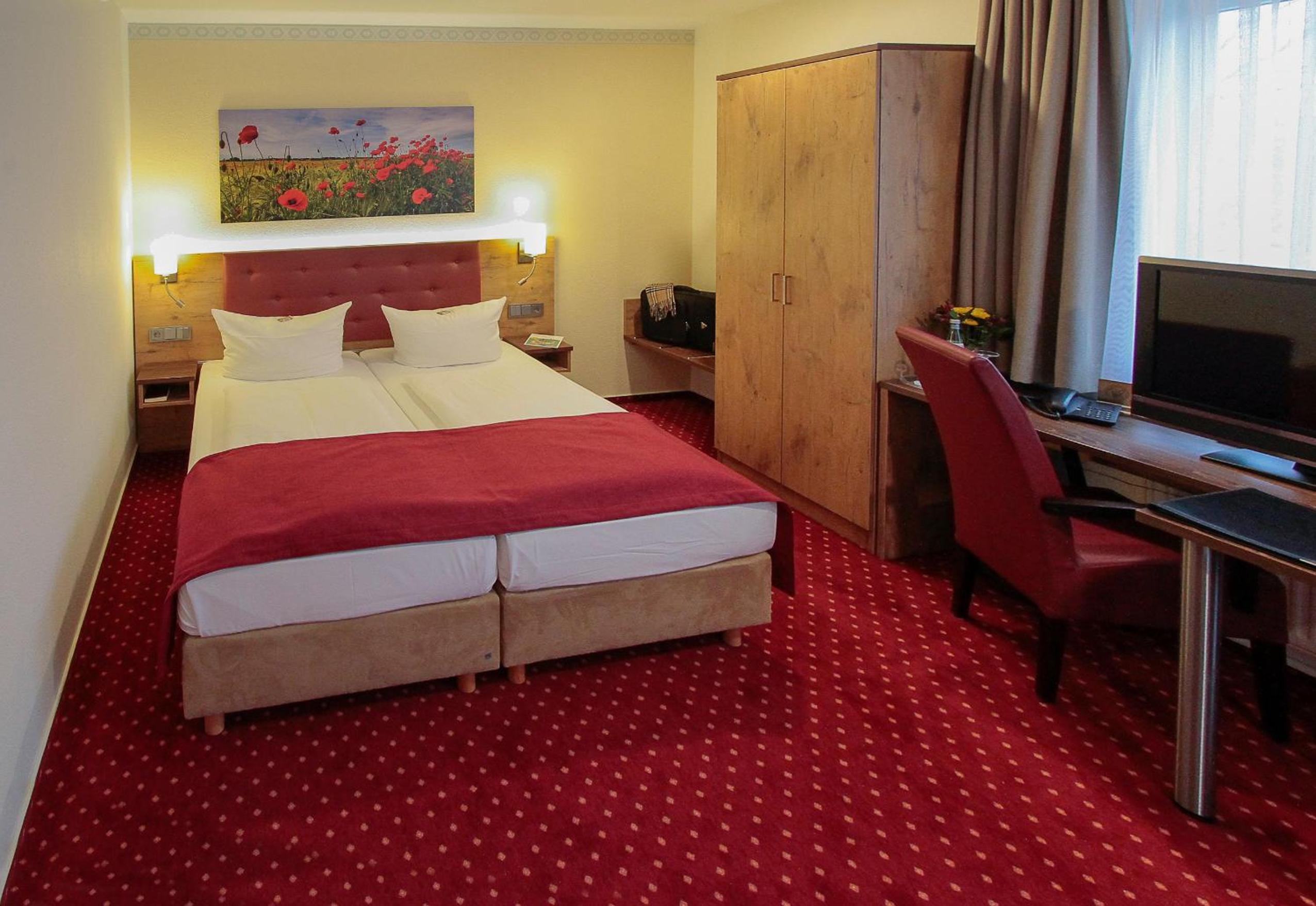 Double or Twin Room - Photo 1