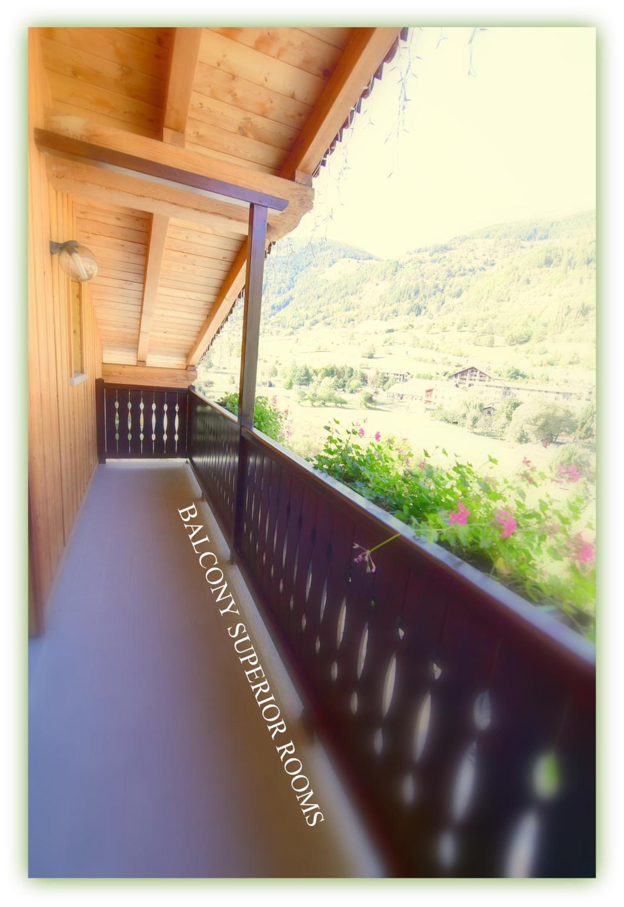 Double Room - Photo 6