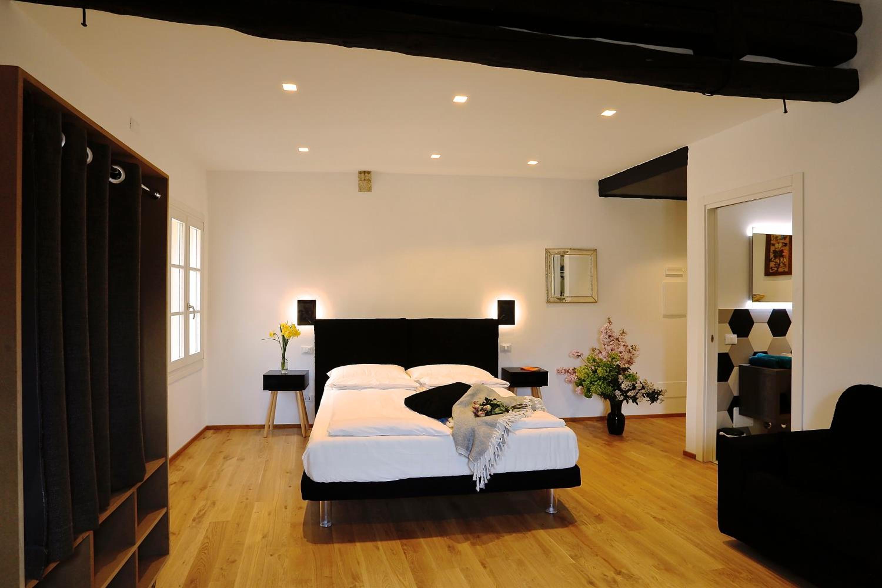 Deluxe Double Room photo 3