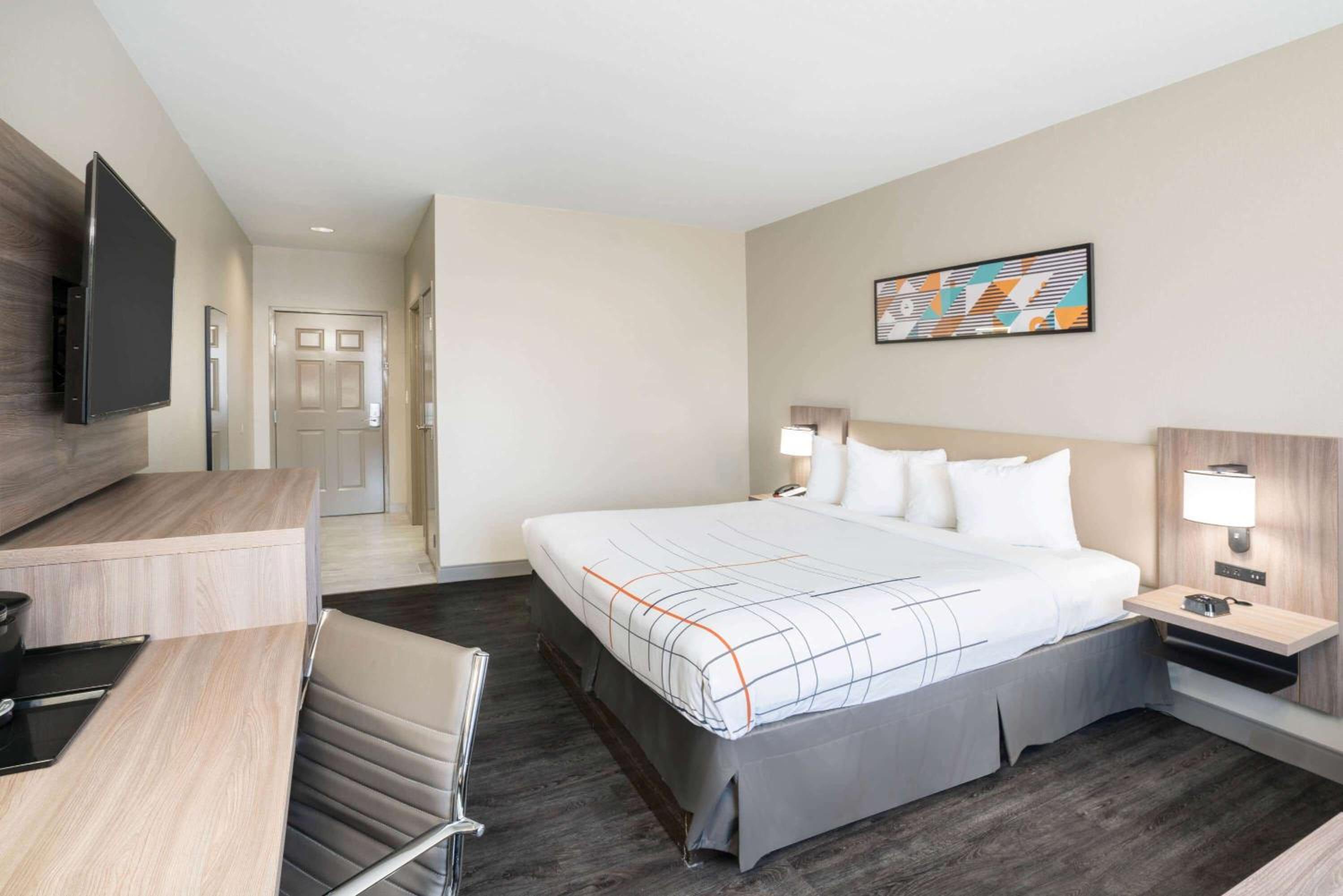 King Room - Mobility Access/Non-Smoking - Photo 2