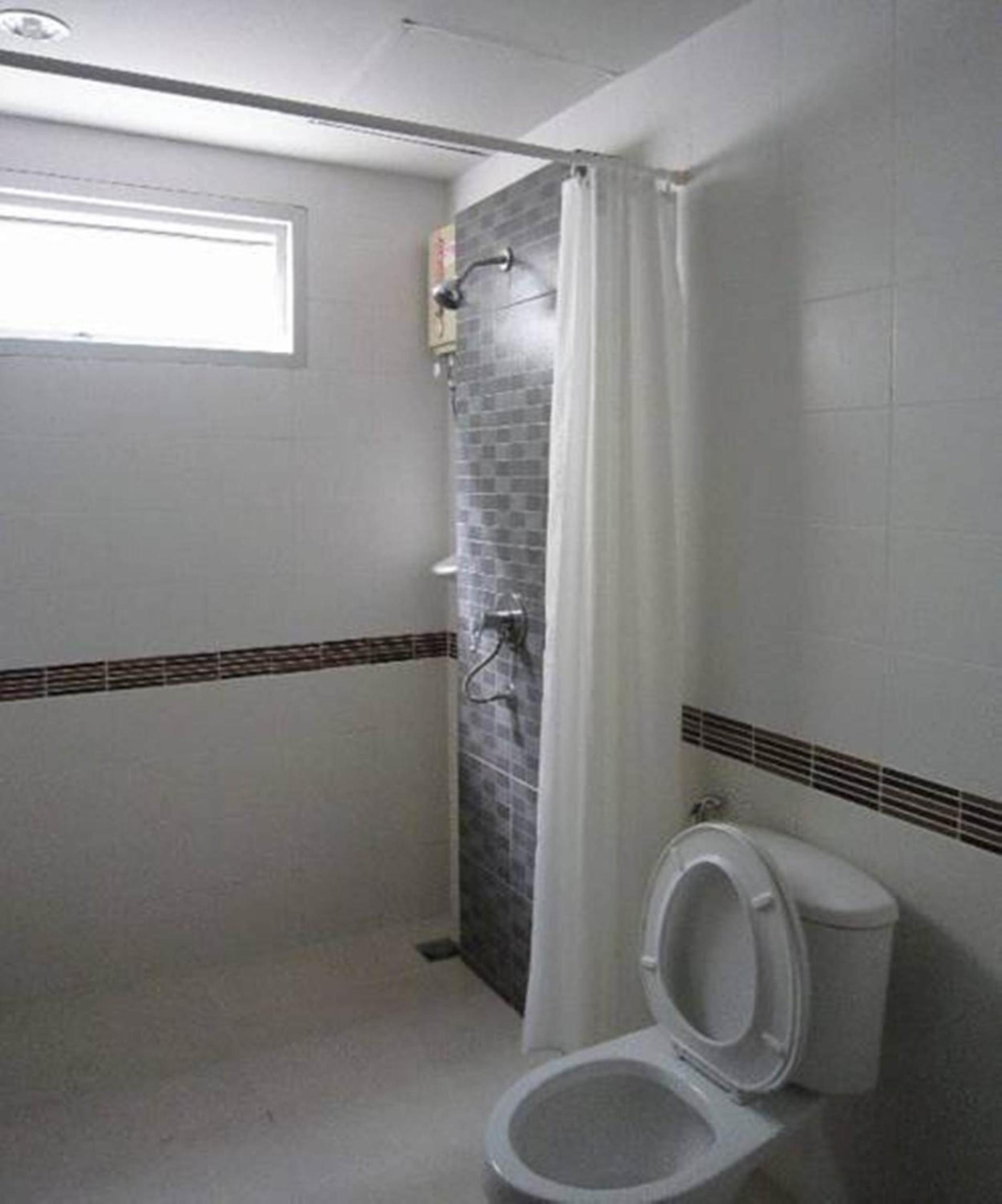 Standard Double or Twin Room with Fan photo 3