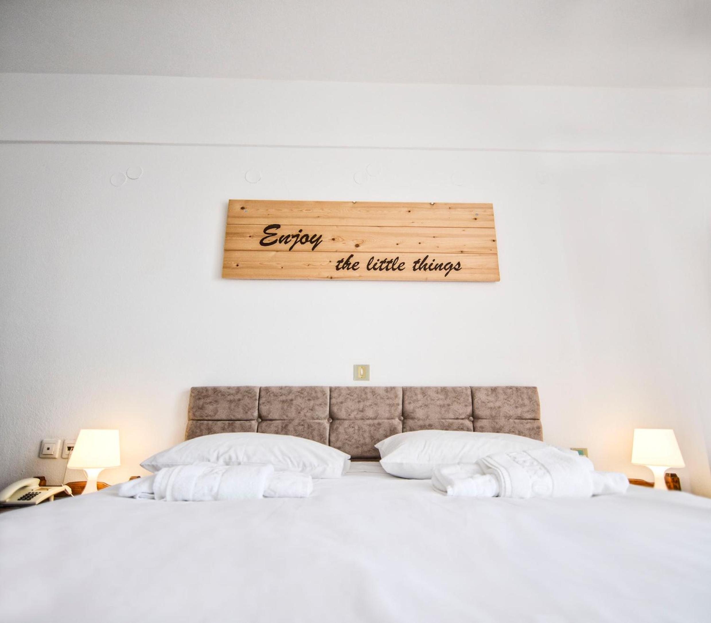 Double Room - Photo 1