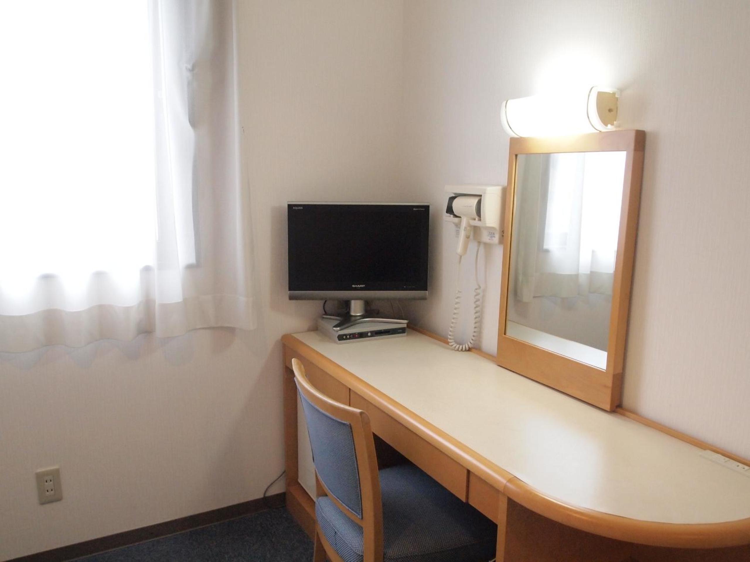 Single Room - Smoking photo 2