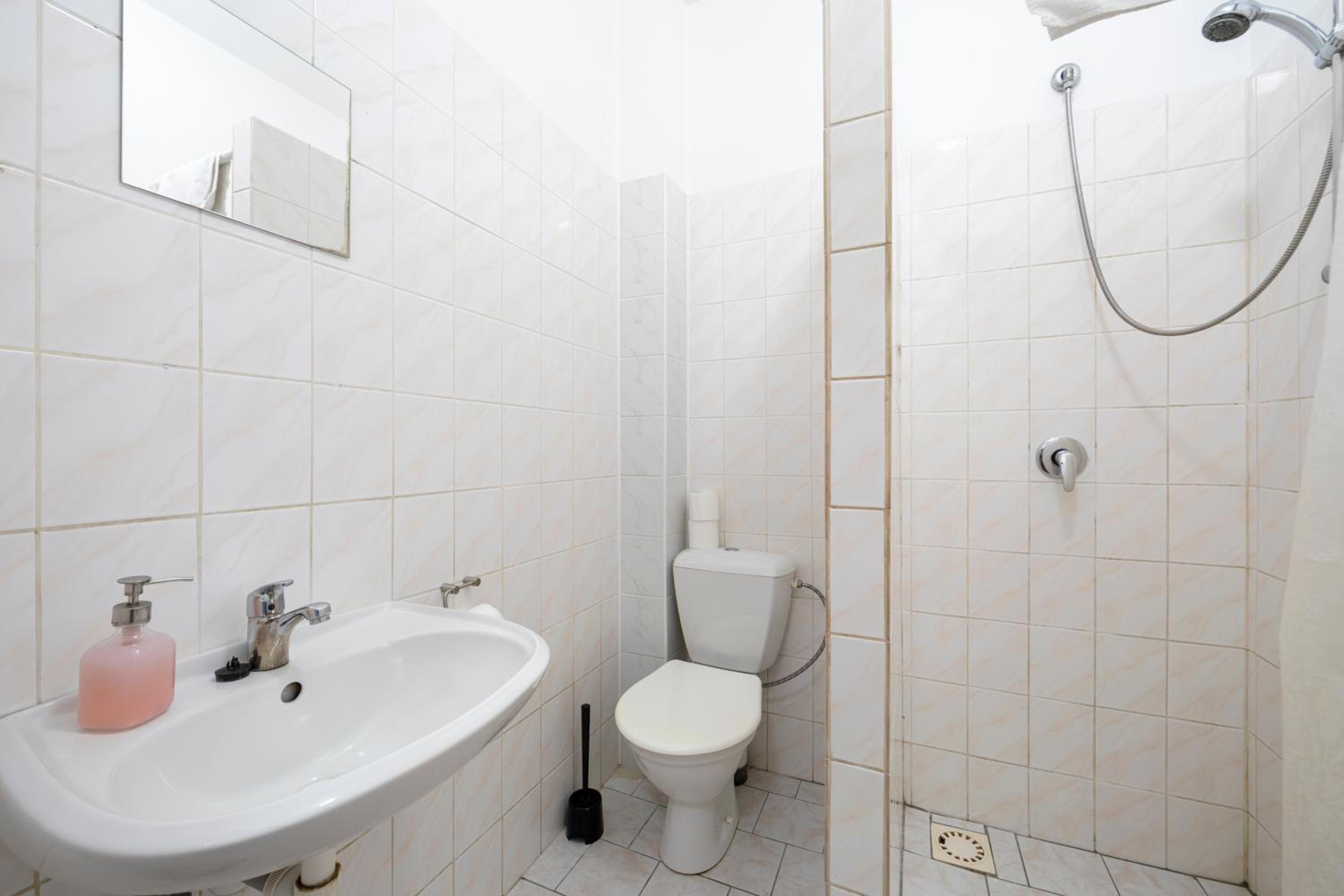 Classic Quadruple Room photo 3