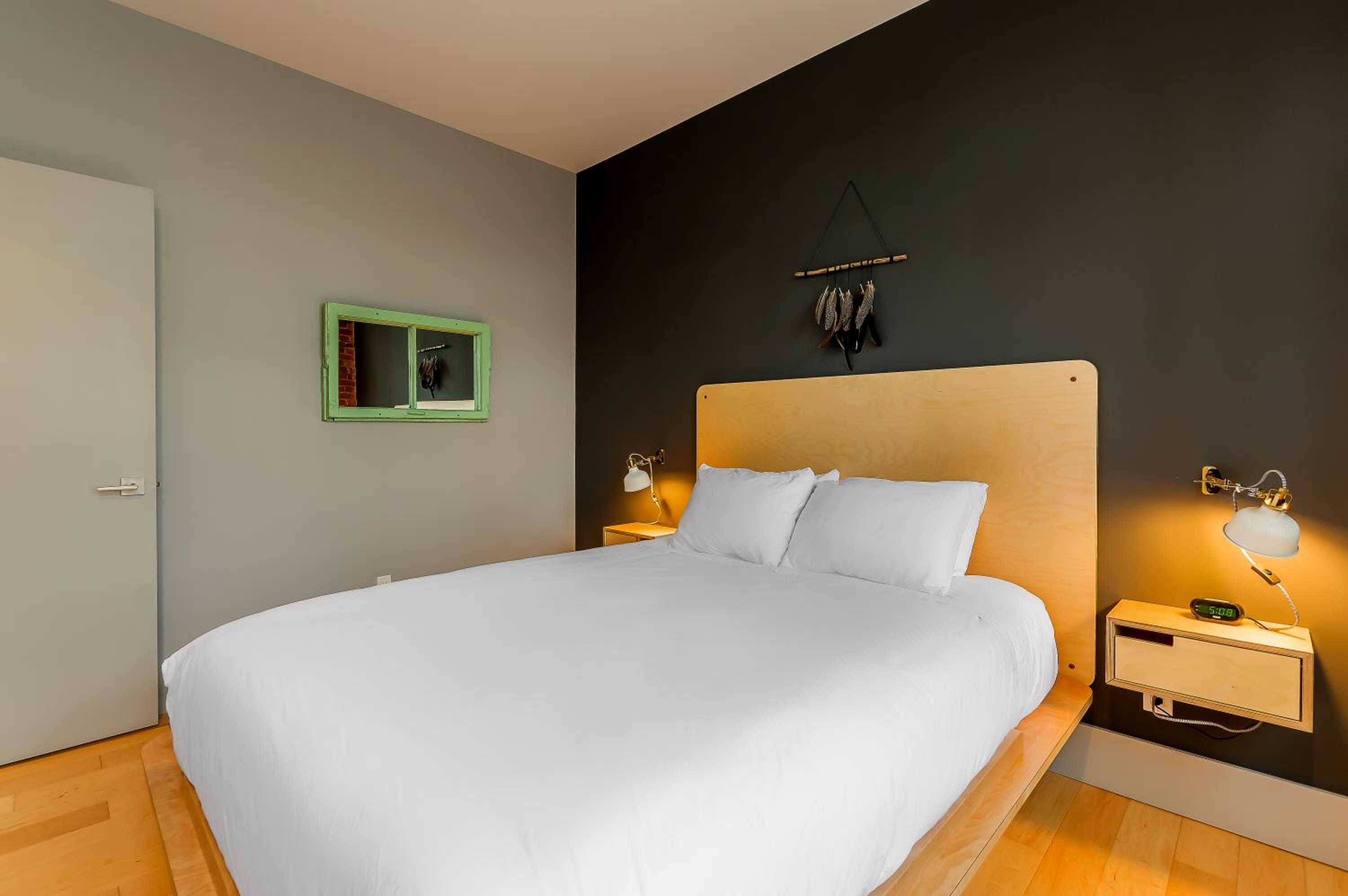 Two-Bedroom Apartment with City View T301