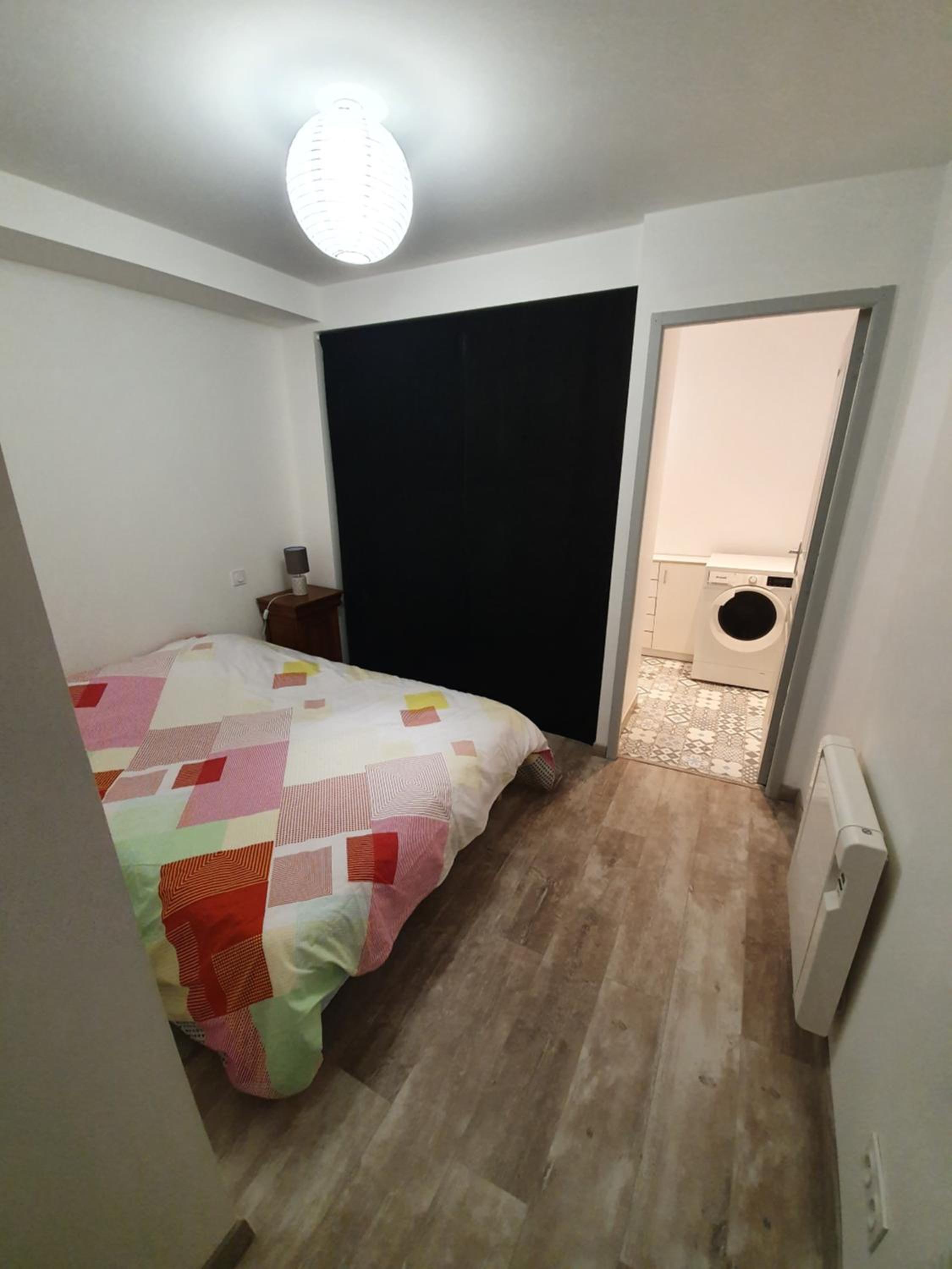One-Bedroom Apartment photo 3