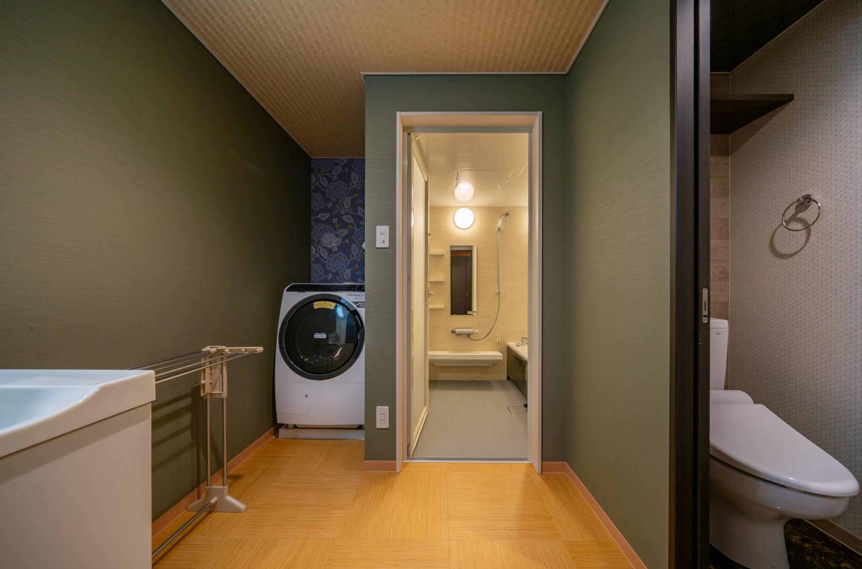 Deluxe Suite - Photo 9