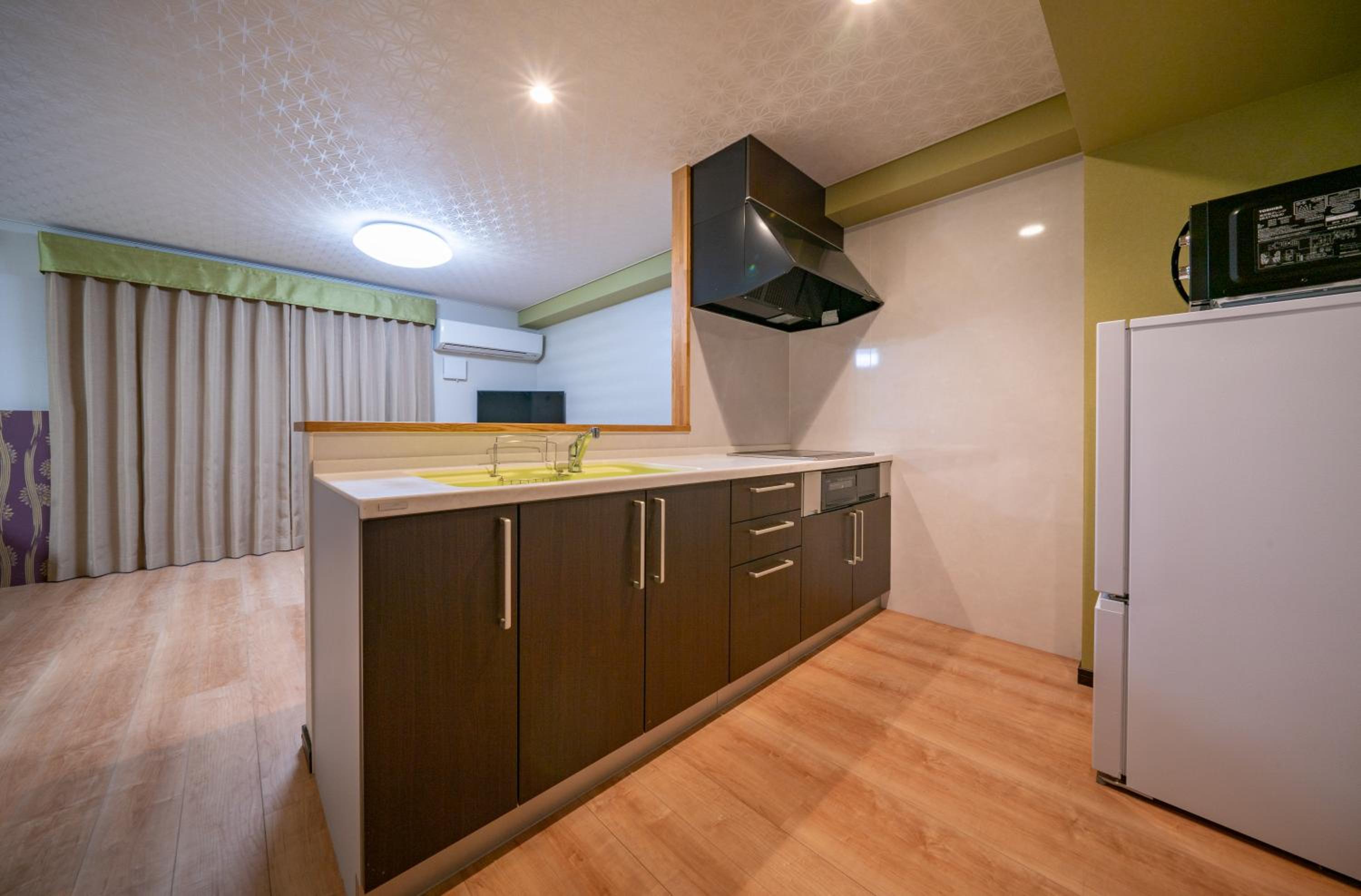Deluxe Suite - Photo 5