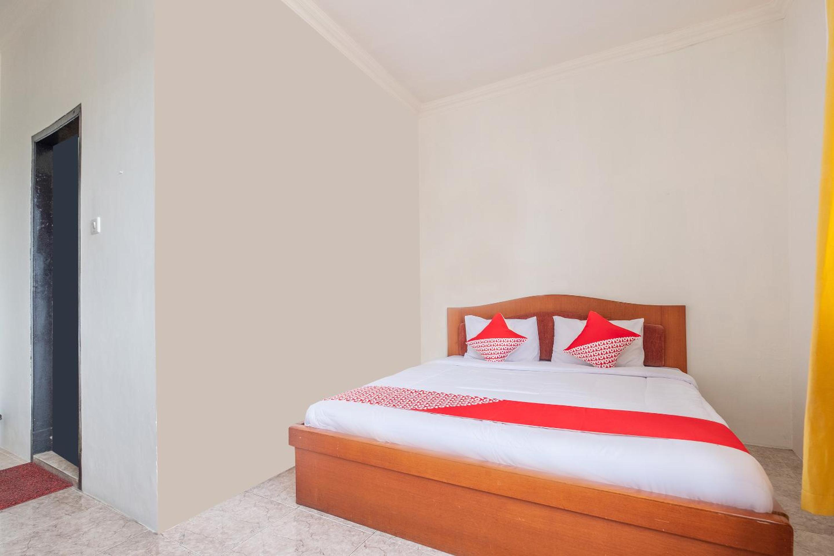 Standard Double Room - Photo 4