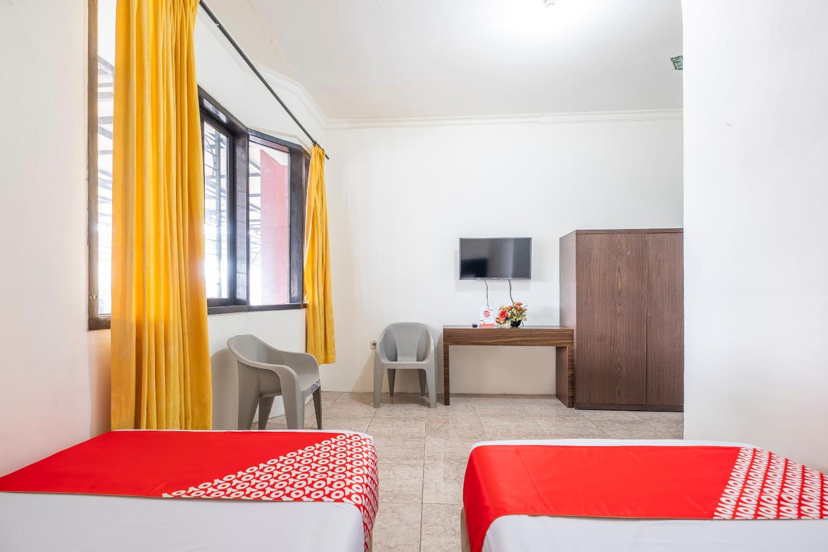 Standard Twin Room - Photo 5