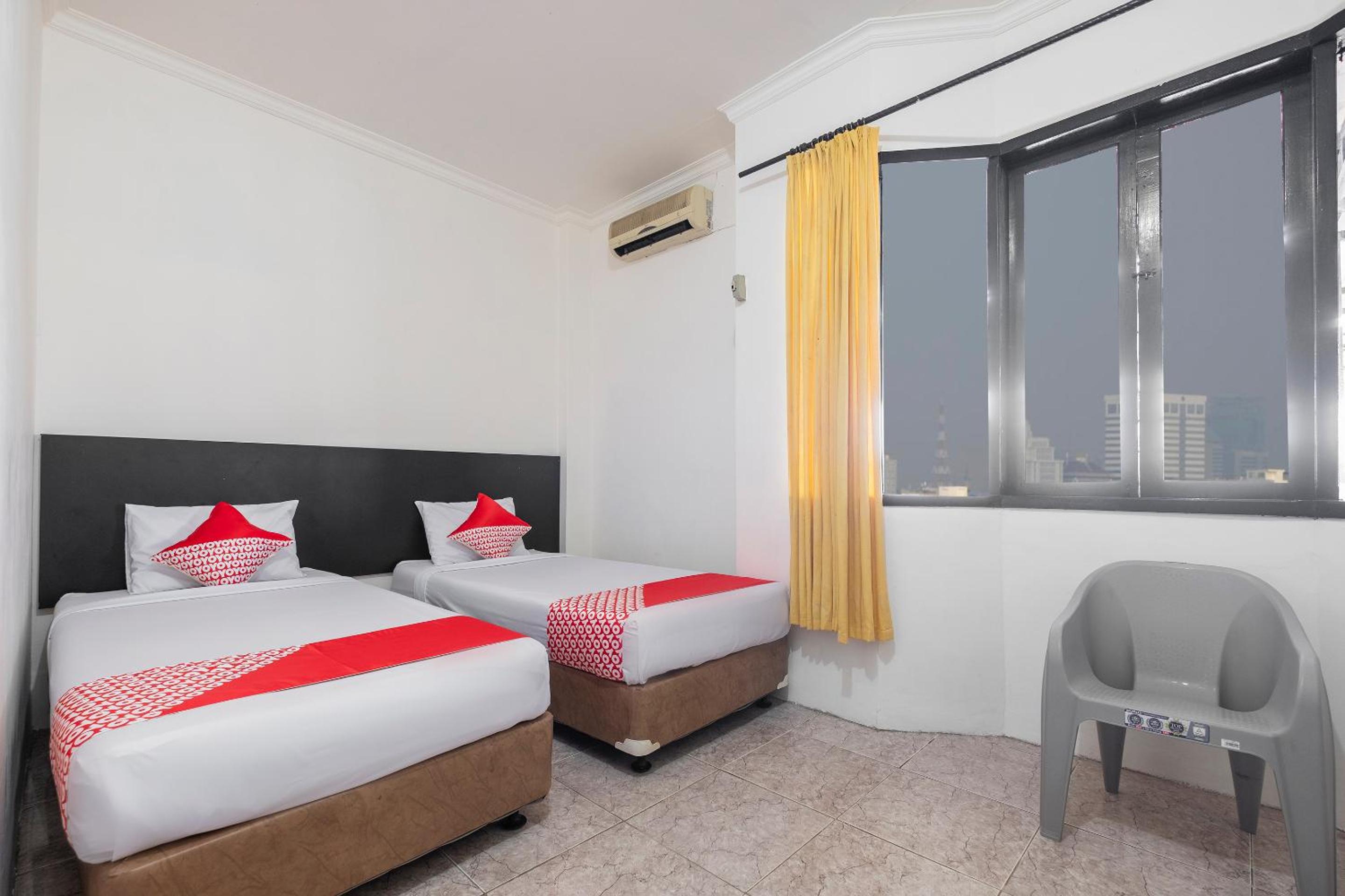 Standard Twin Room - Photo 1