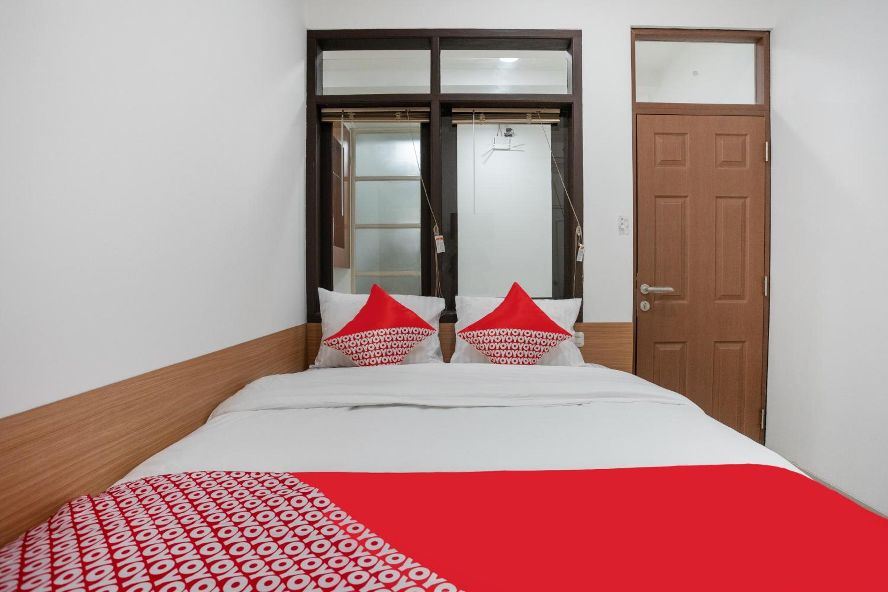Standard Double Room - Photo 7