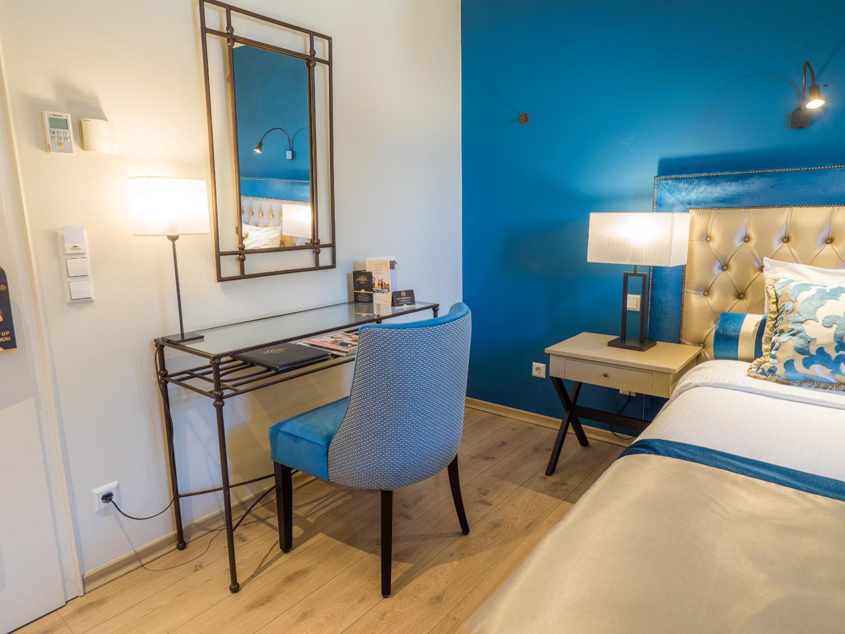 Double Room - Photo 8