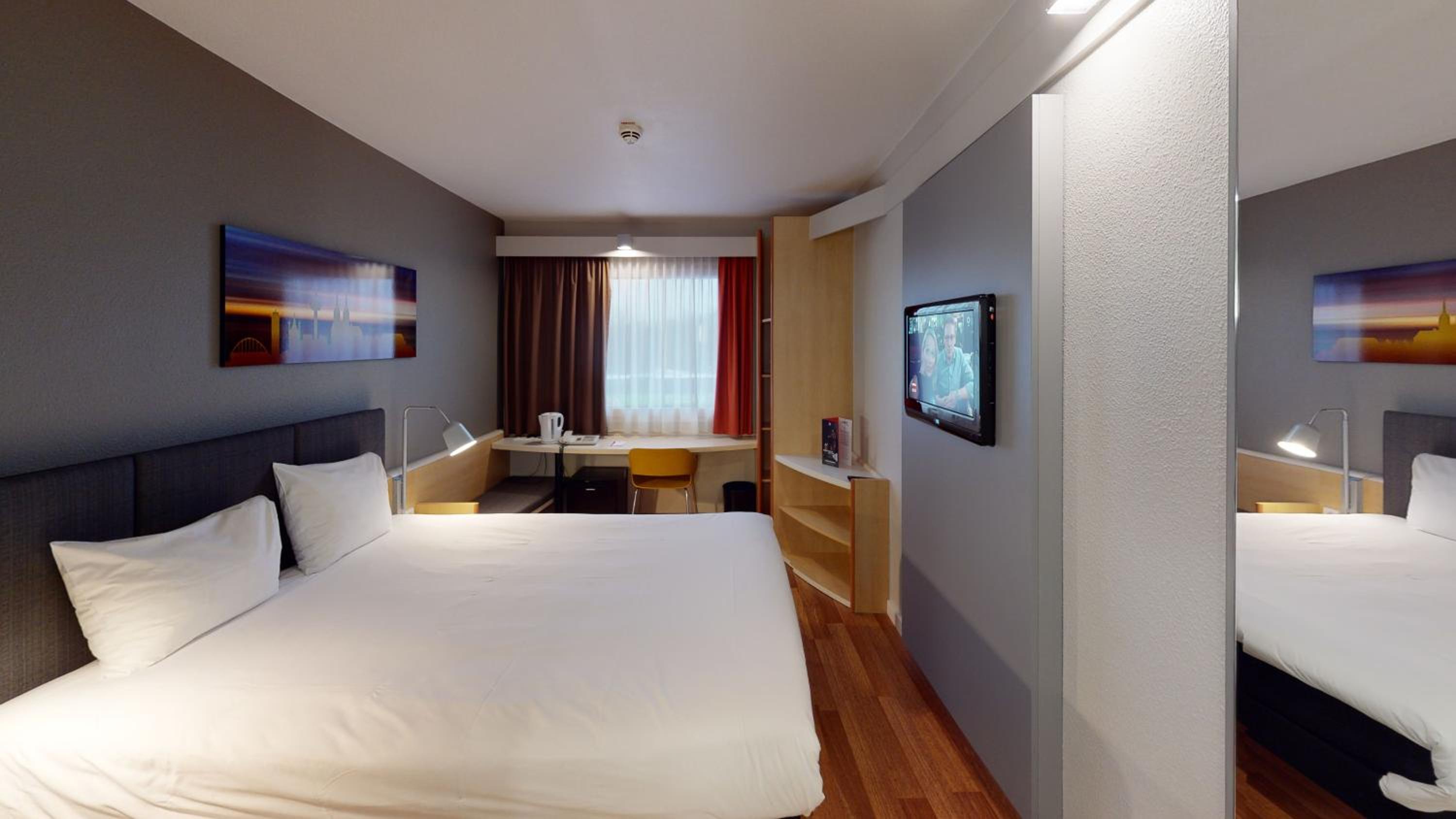 Standard Double Room - Photo 4