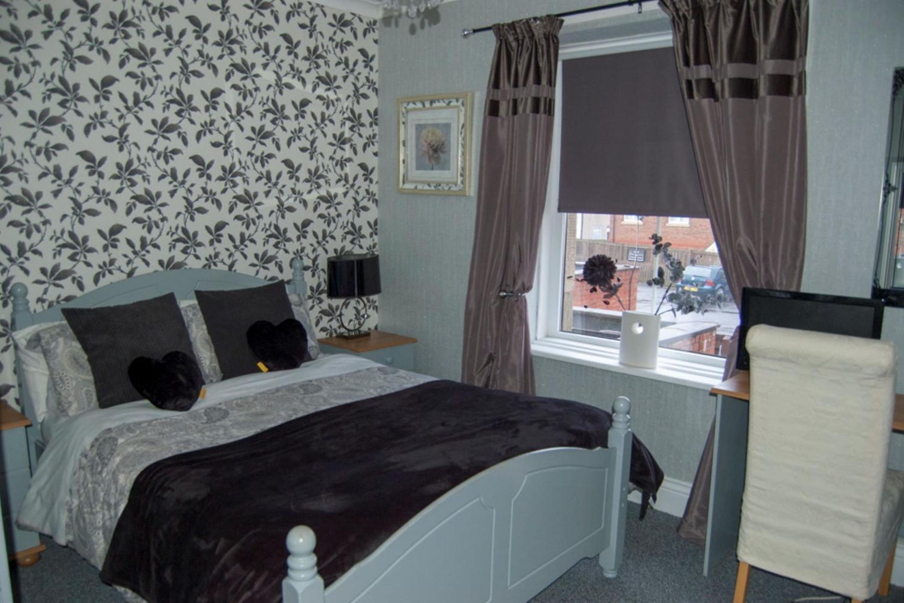Standard Double Room - Photo 7