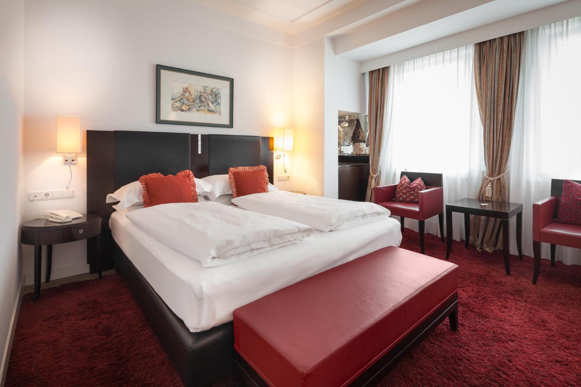 Superior Double or Twin Room - Photo 5